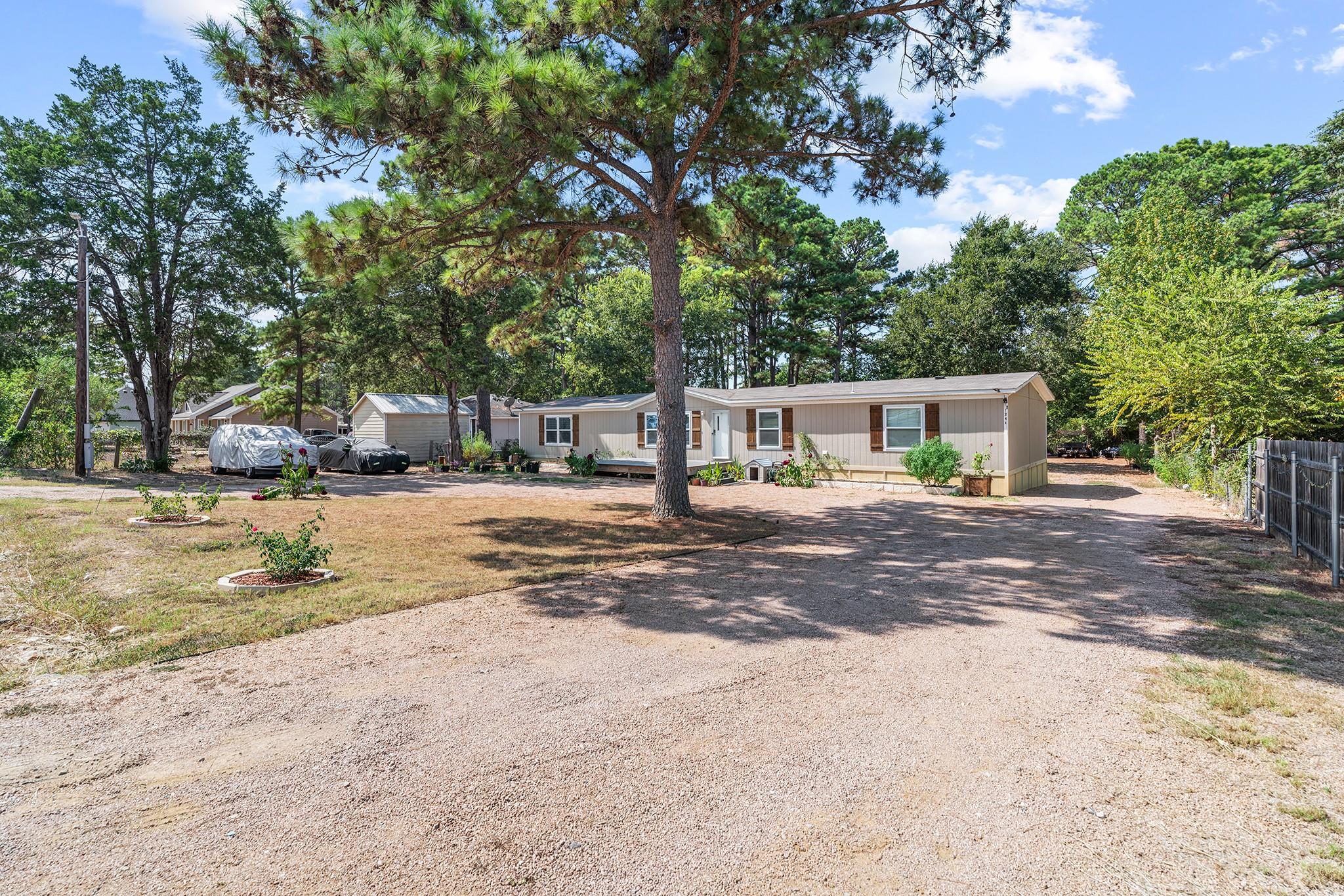 124 Twin Lakes Ln # A, Bastrop, TX 78602