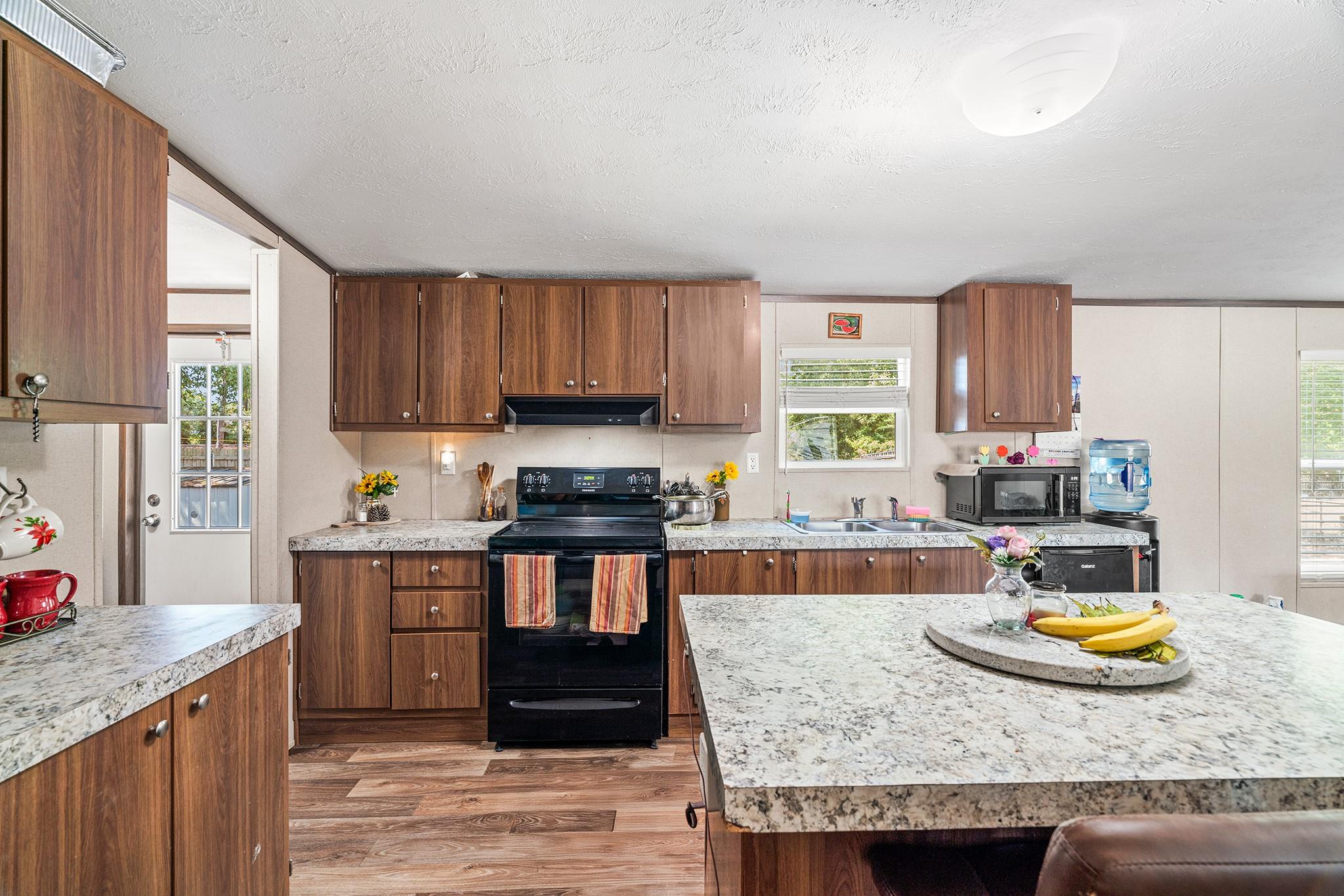 124 Twin Lakes Ln # A, Bastrop, TX 78602