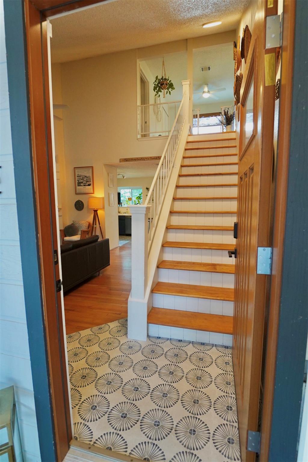 2106 Bluebonnet Dr, Round Rock, TX 78664