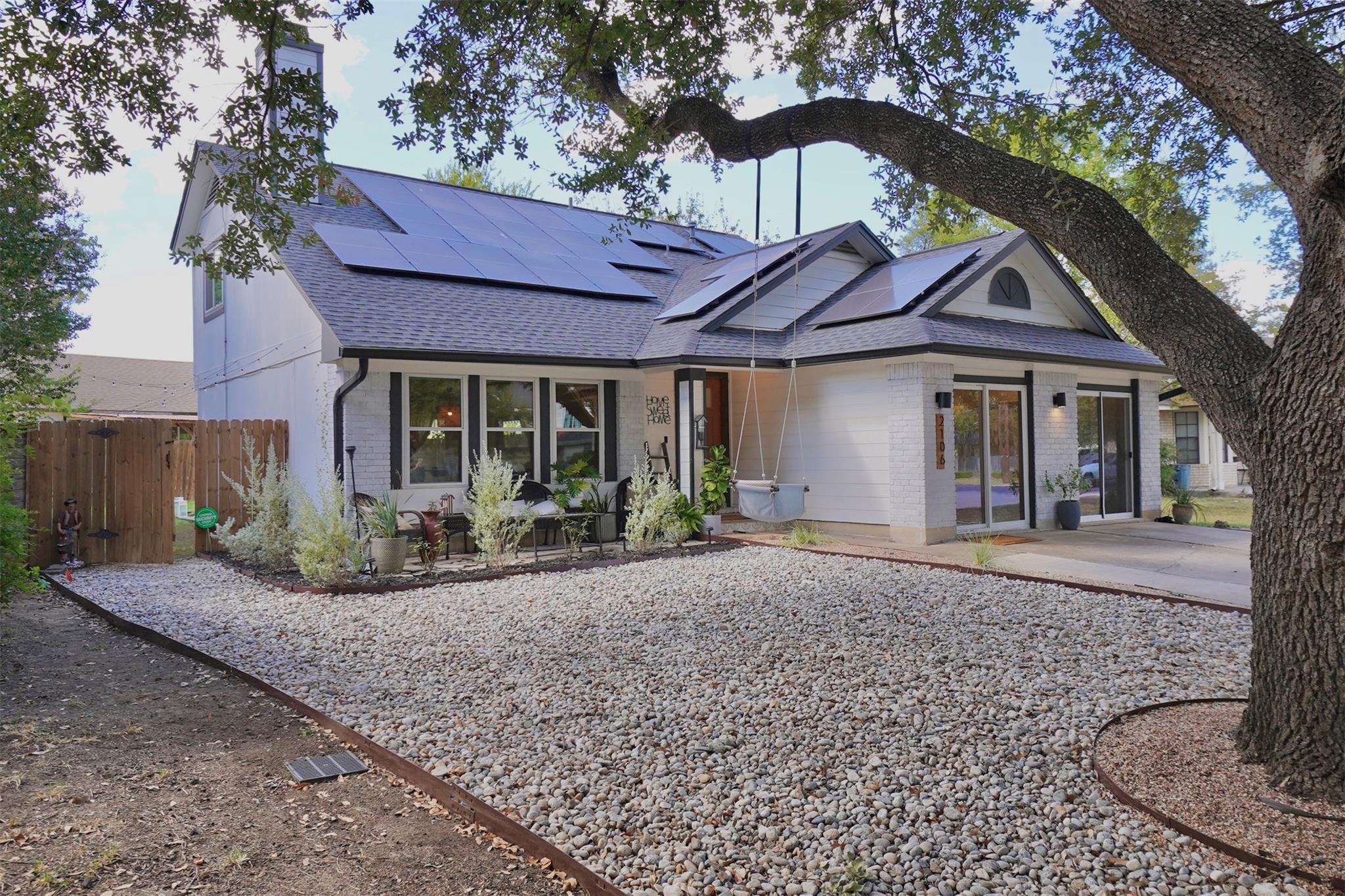 2106 Bluebonnet Dr, Round Rock, TX 78664