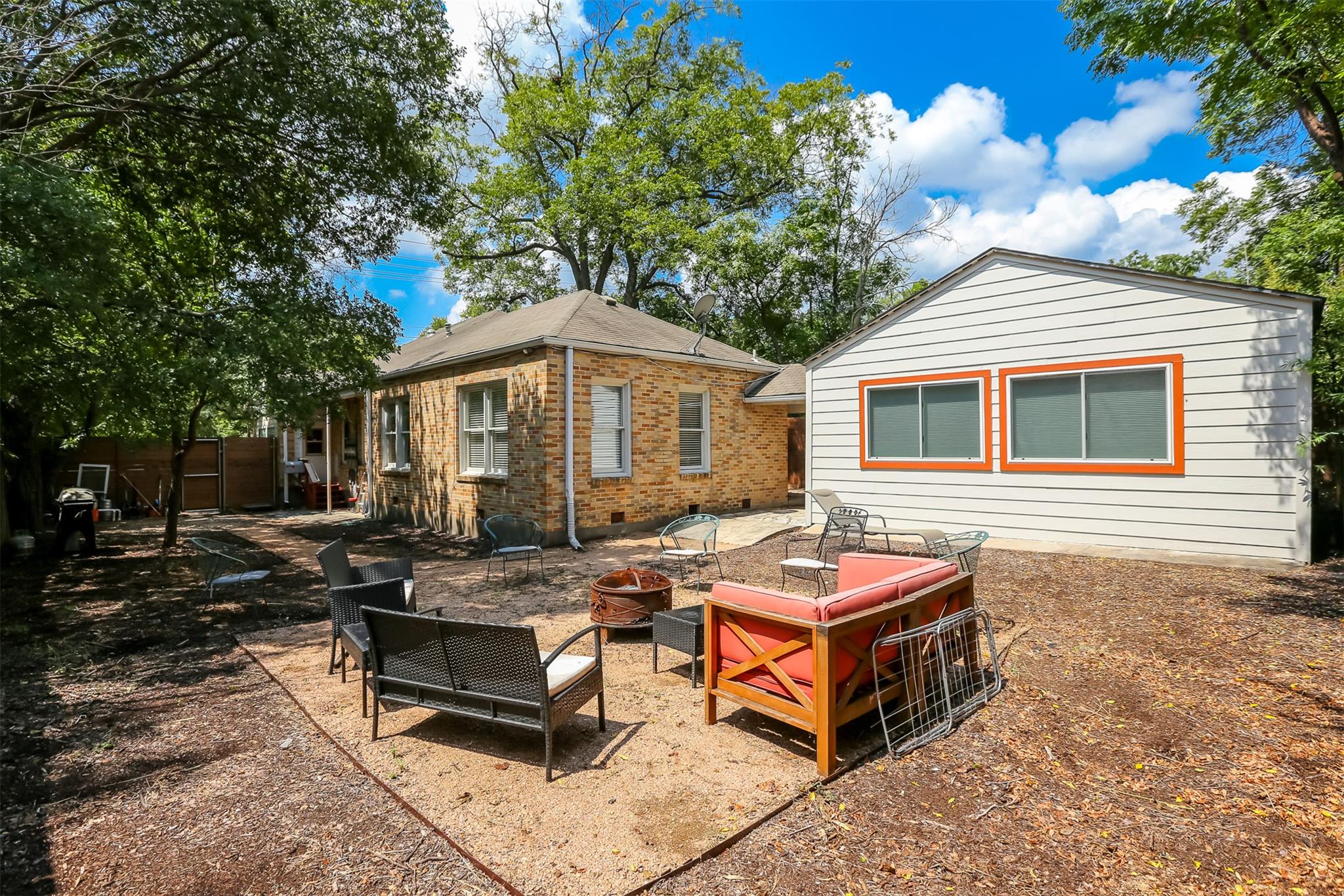 308 E 32nd St # B, Austin, TX 78705
