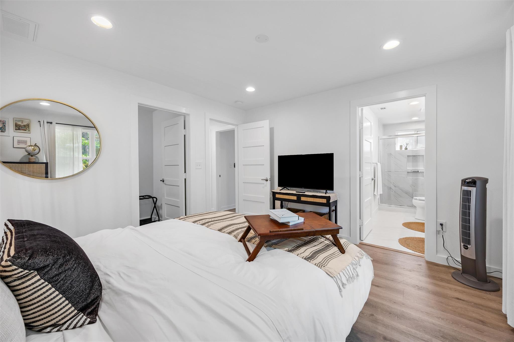 6306 Arnold Dr # 1, Austin, TX 78723