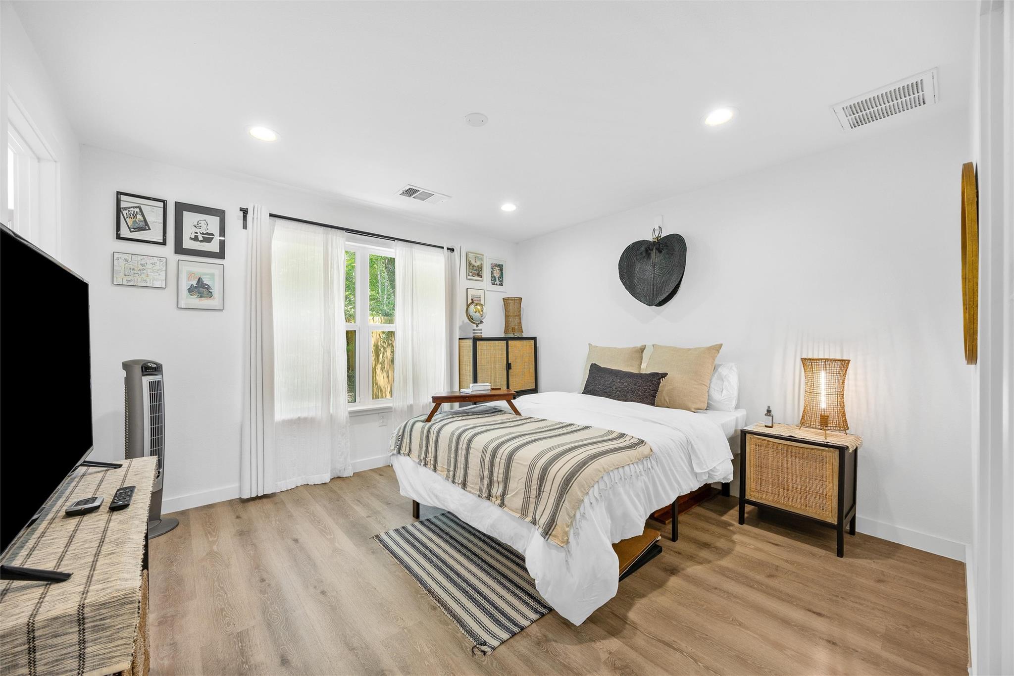 6306 Arnold Dr # 1, Austin, TX 78723