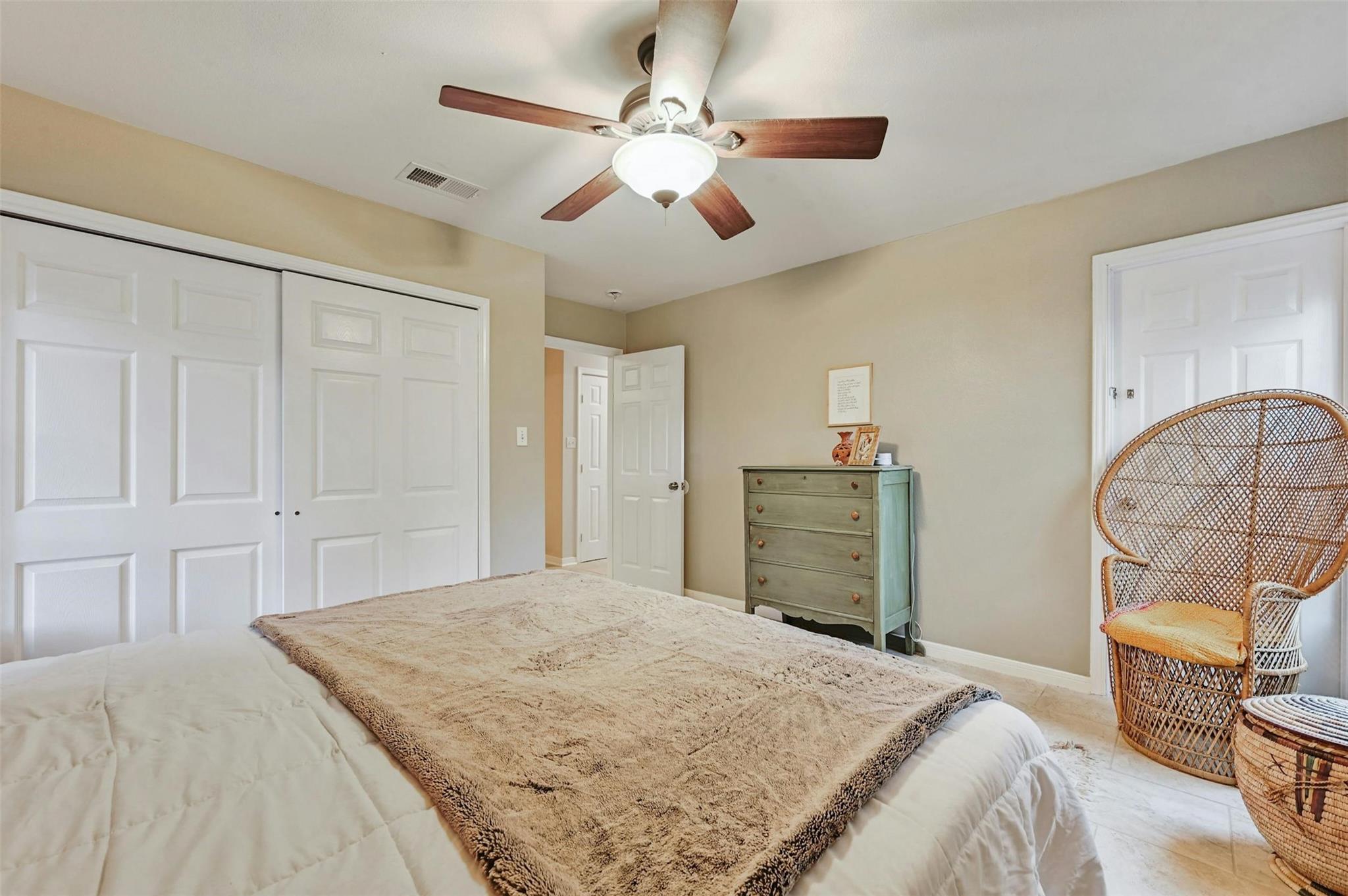 4025 Valley View Rd # 2, Austin, TX 78704