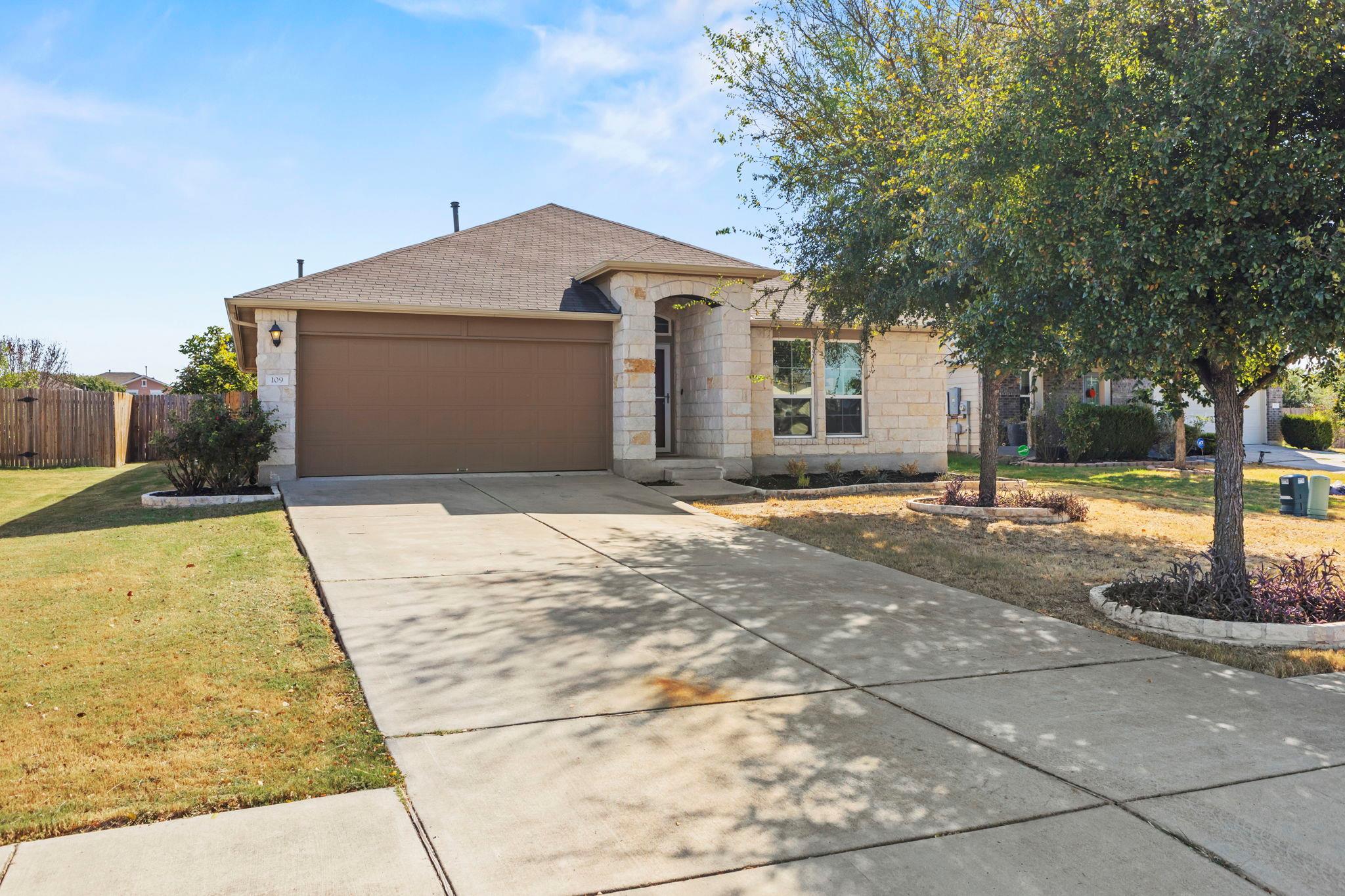 109 Wilson Ct, Hutto, TX 78634
