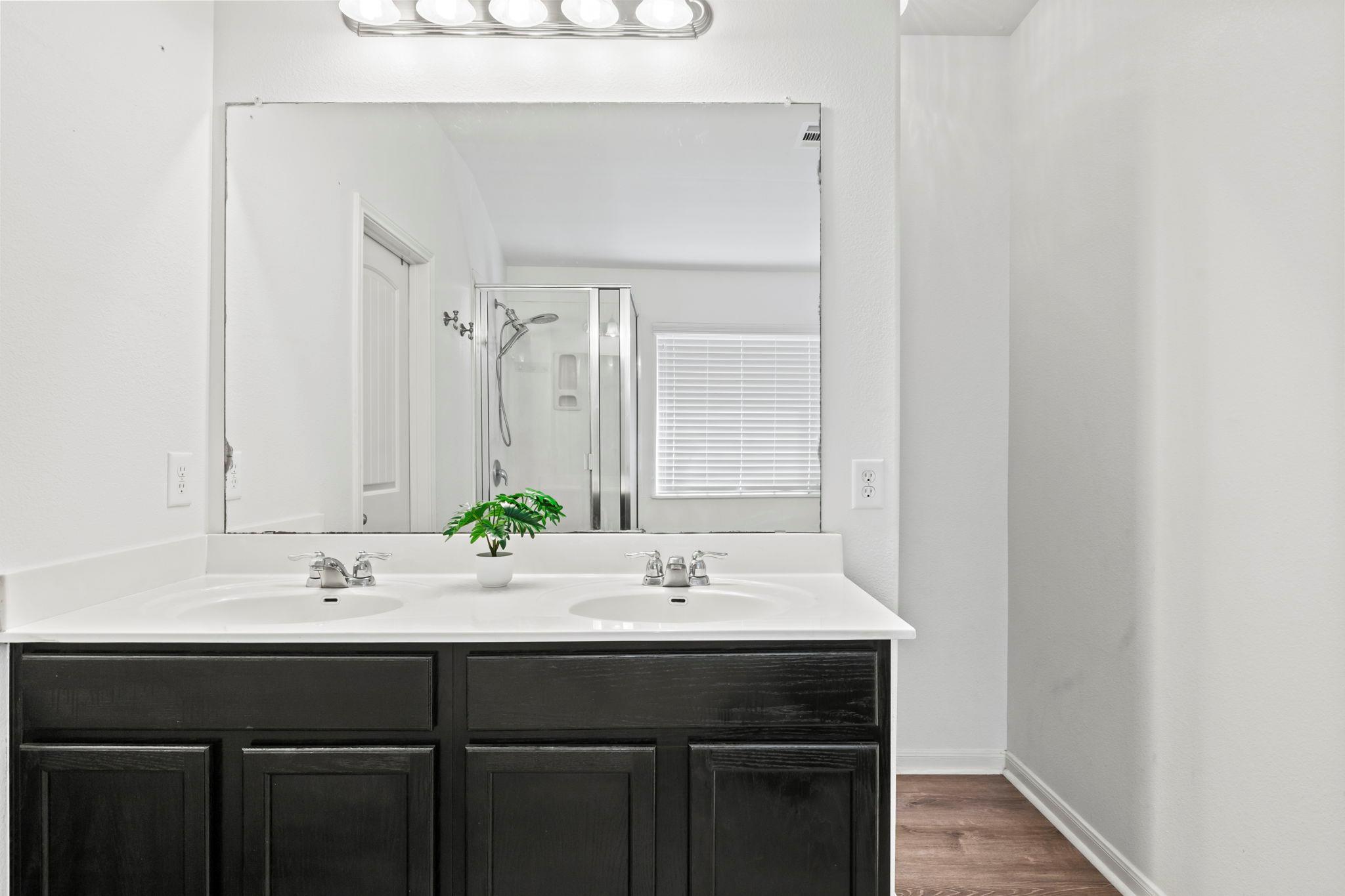 109 Wilson Ct, Hutto, TX 78634