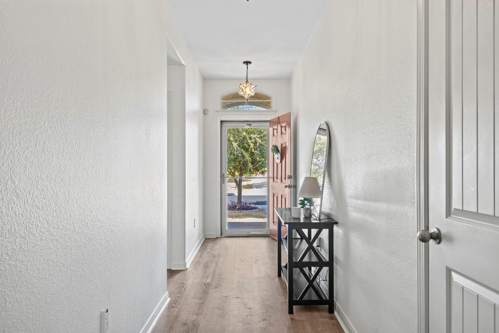 109 Wilson Ct, Hutto, TX 78634