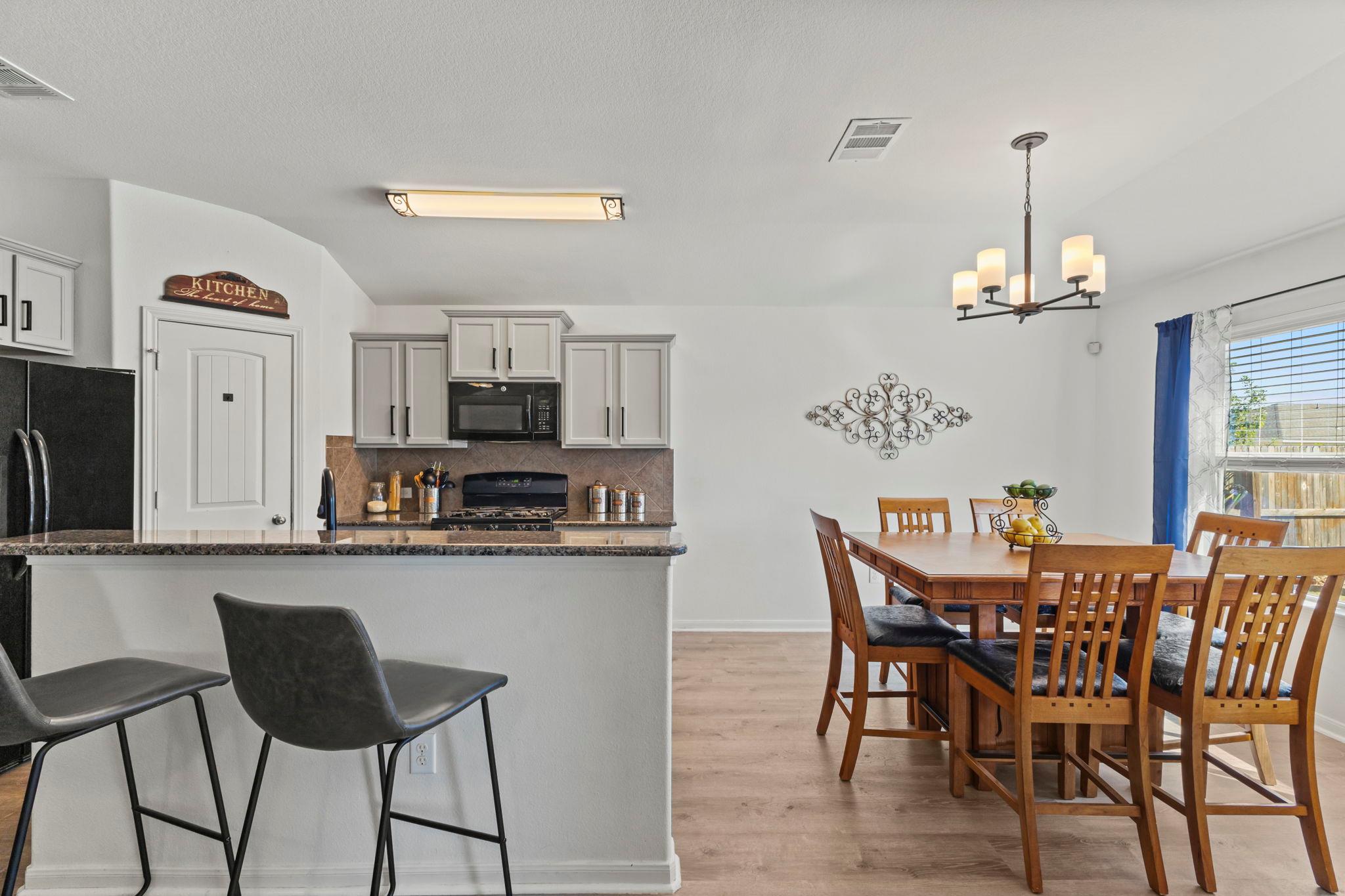 109 Wilson Ct, Hutto, TX 78634