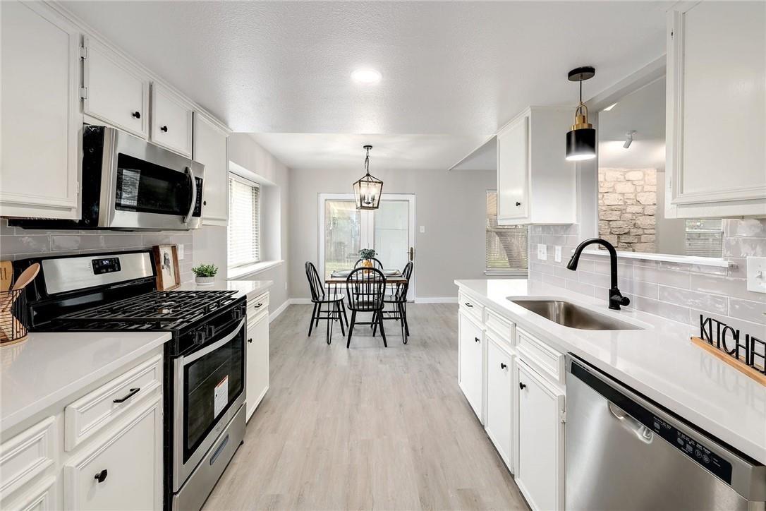 707 Newcastle Ln, Leander, TX 78641