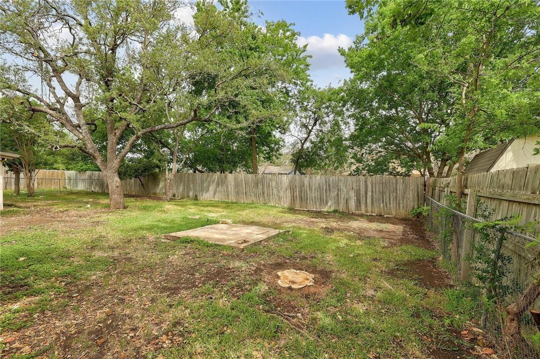 707 Newcastle Ln, Leander, TX 78641