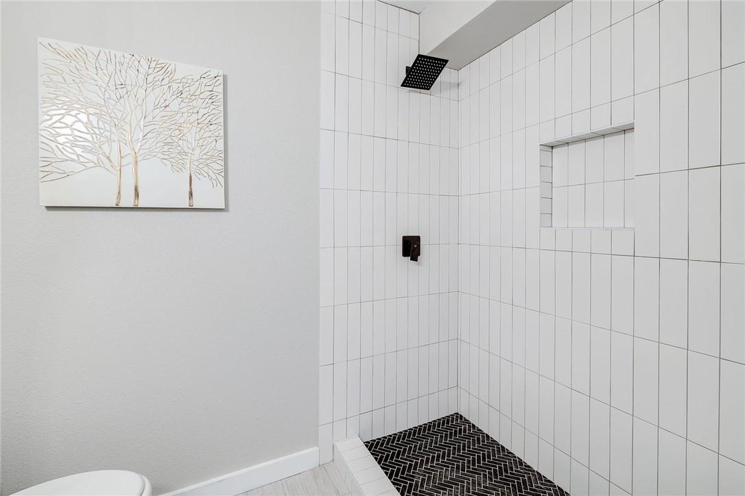 707 Newcastle Ln, Leander, TX 78641