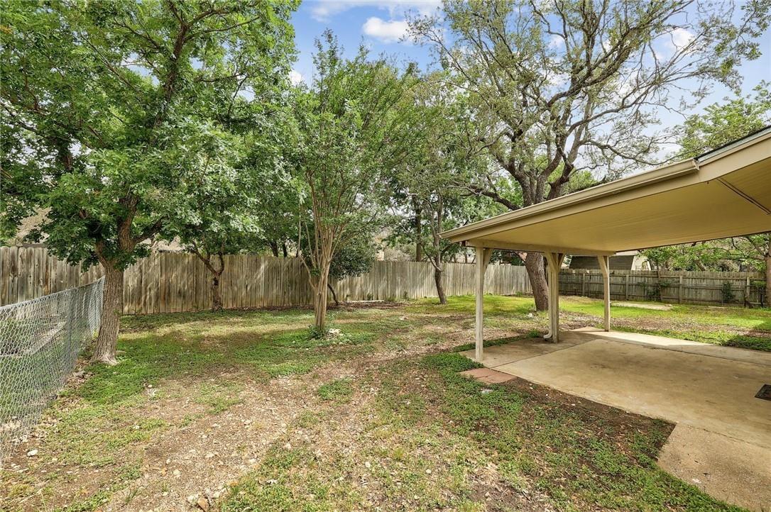 707 Newcastle Ln, Leander, TX 78641