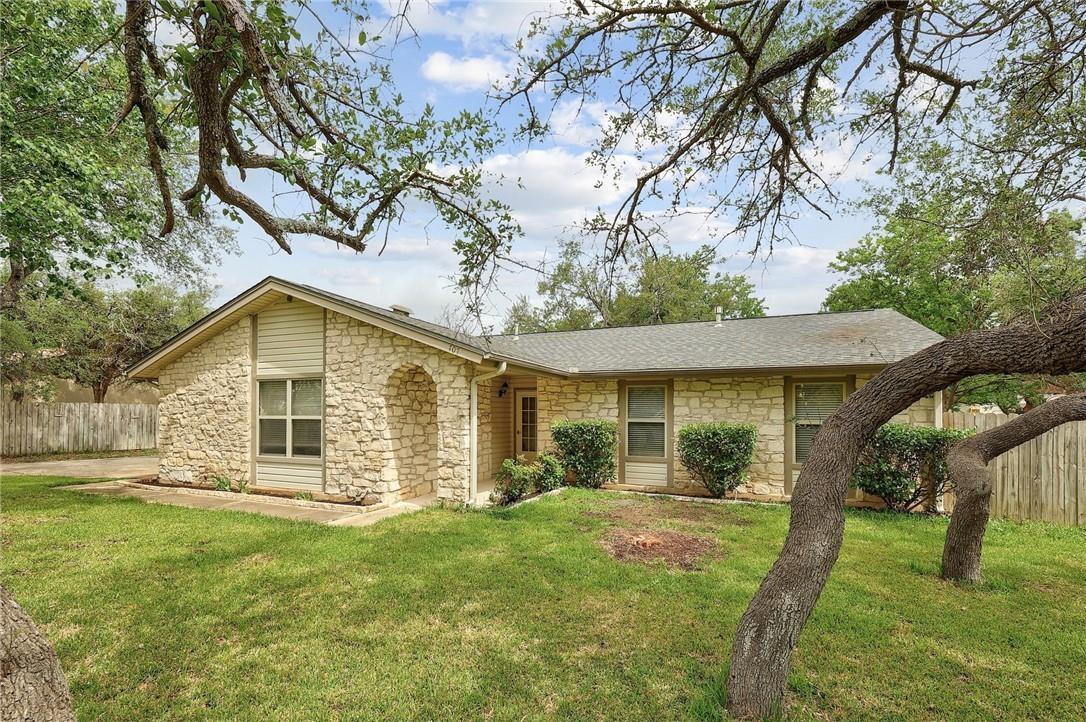 707 Newcastle Ln, Leander, TX 78641