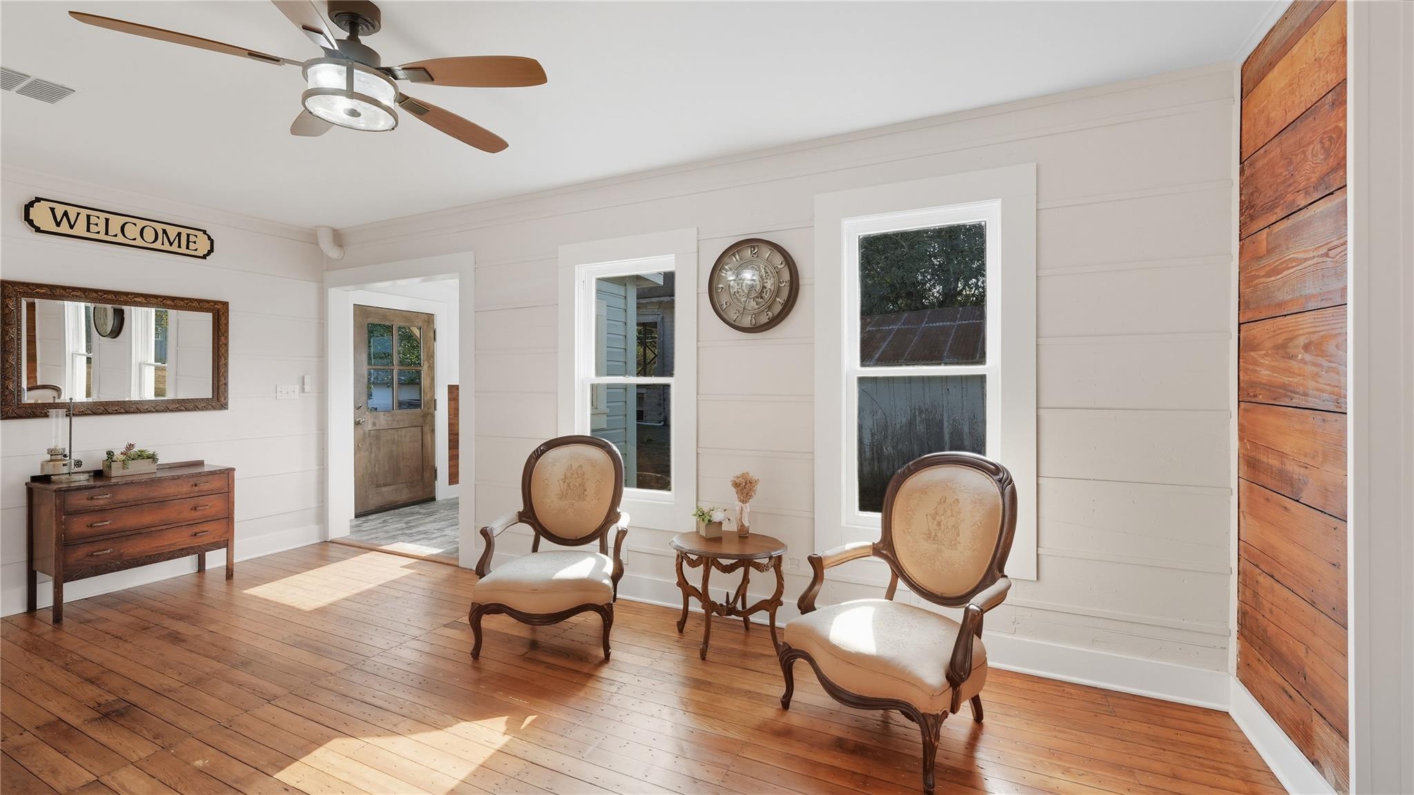 611 Qualls St, Gonzales, TX 78629