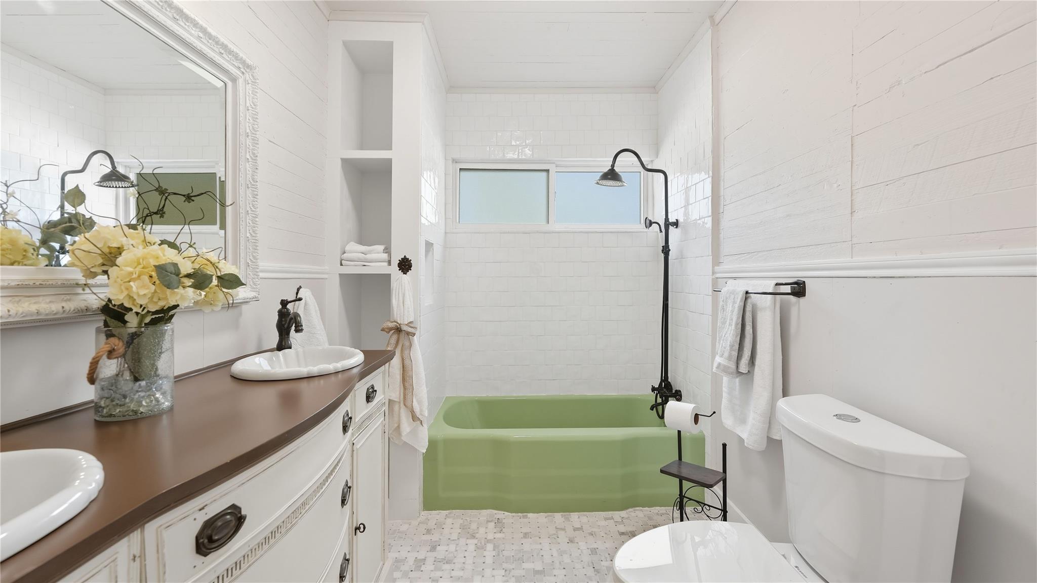 611 Qualls St, Gonzales, TX 78629