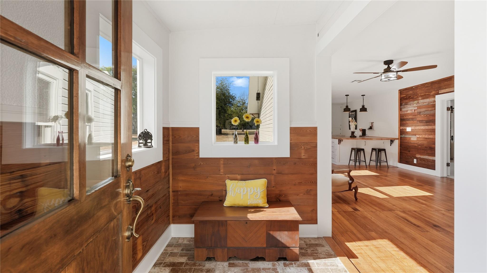 611 Qualls St, Gonzales, TX 78629