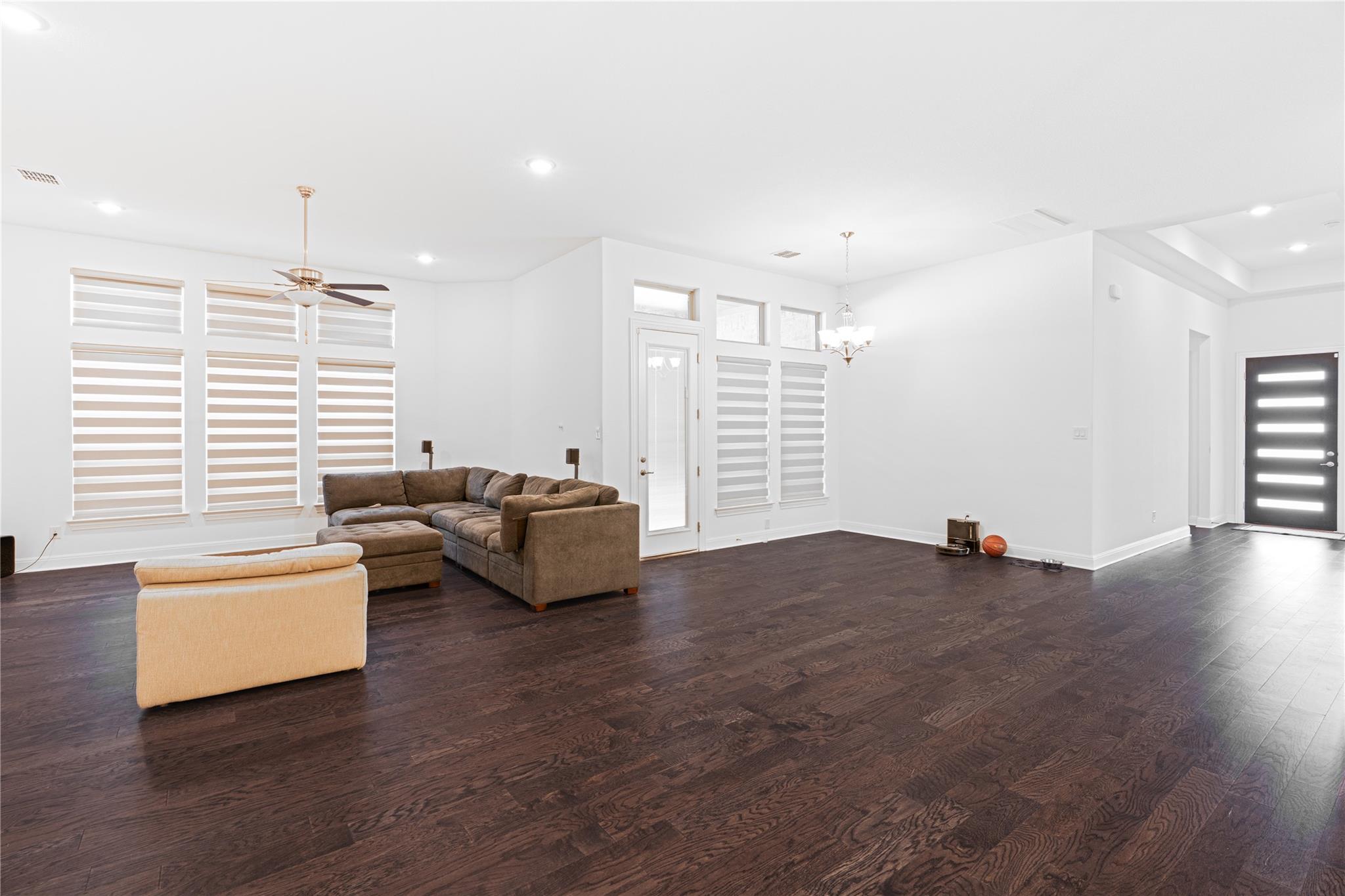 3037 Sage Ranch Dr, Leander, TX 78641