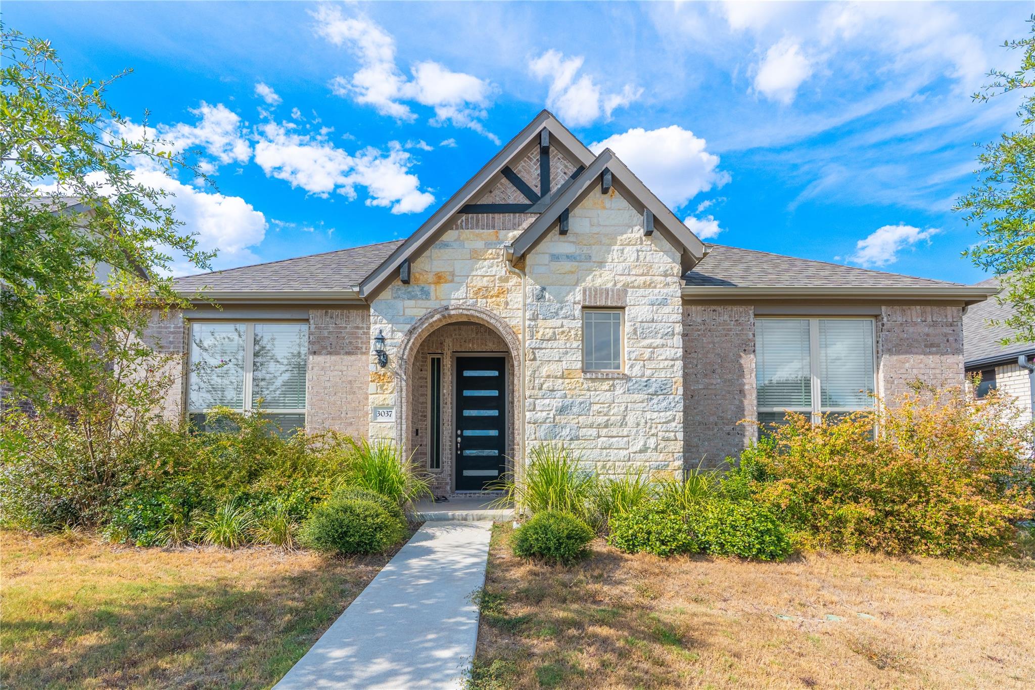 3037 Sage Ranch Dr, Leander, TX 78641