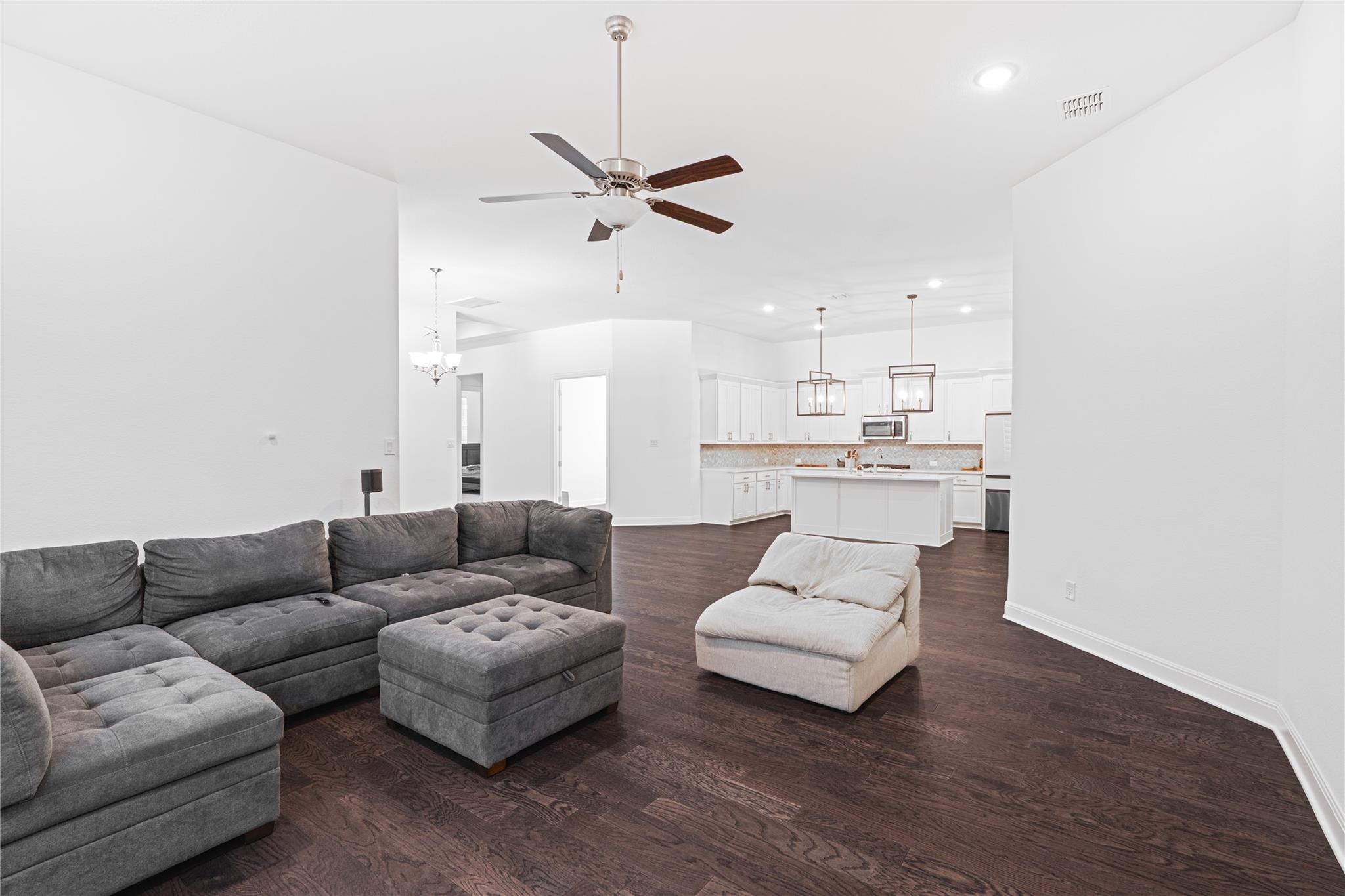 3037 Sage Ranch Dr, Leander, TX 78641