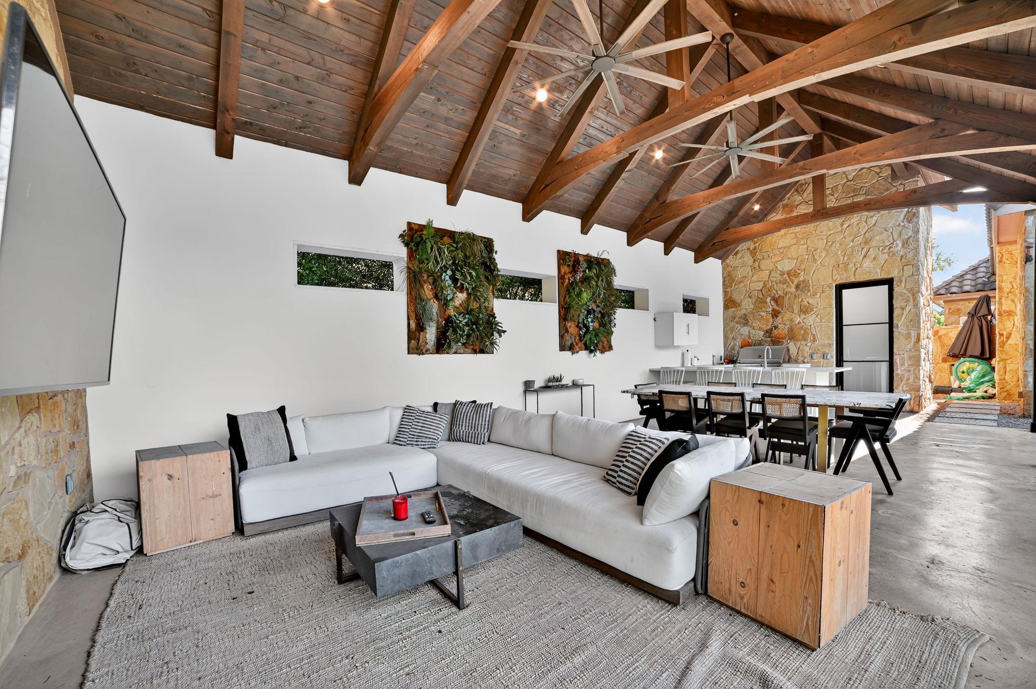 8700 Calera Dr, Austin, TX 78735