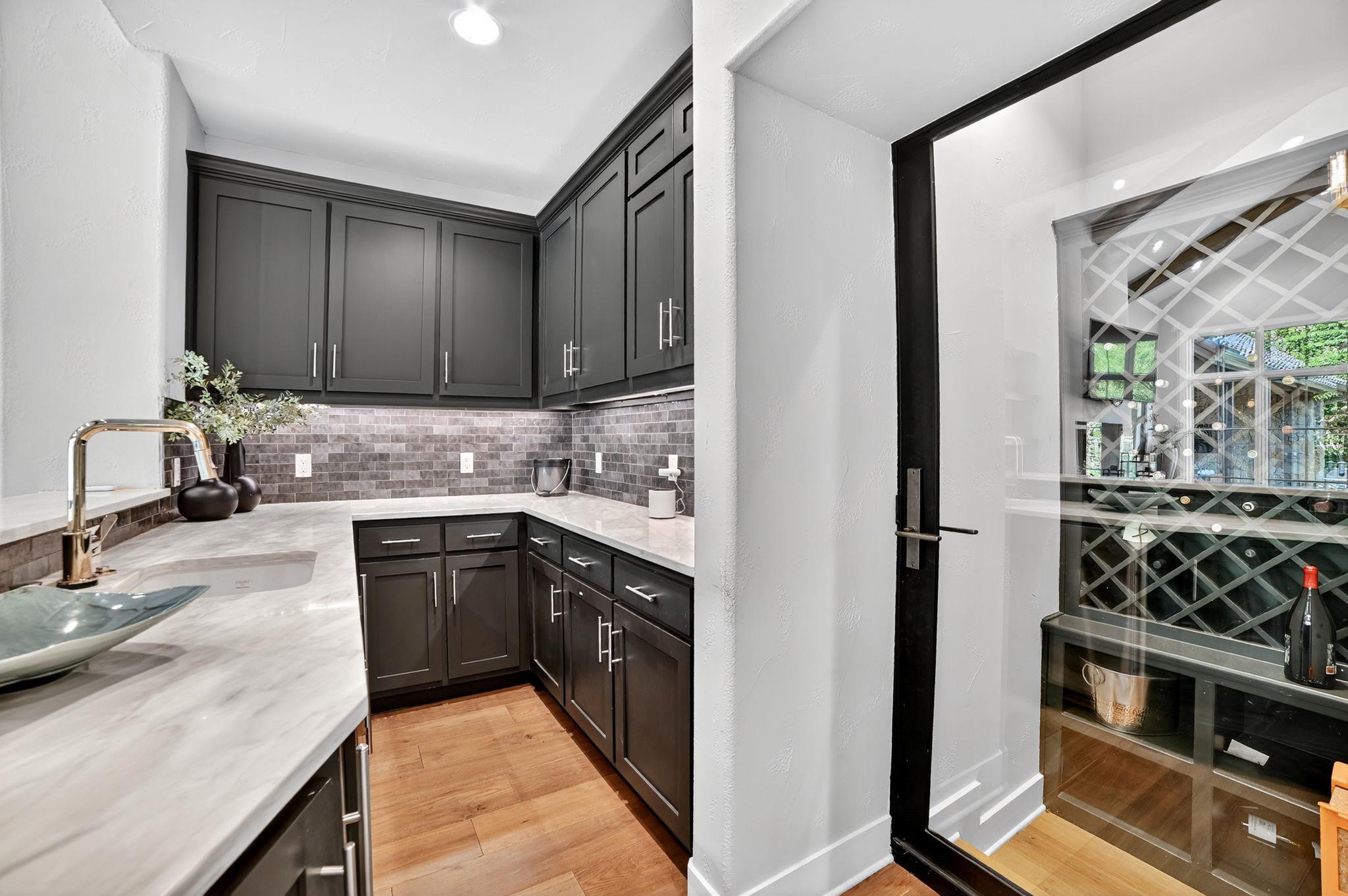 8700 Calera Dr, Austin, TX 78735