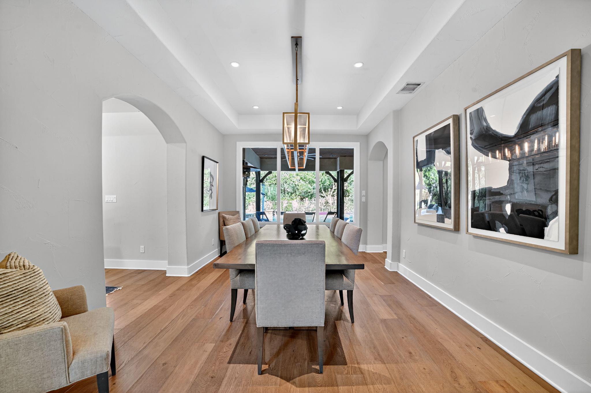 8700 Calera Dr, Austin, TX 78735