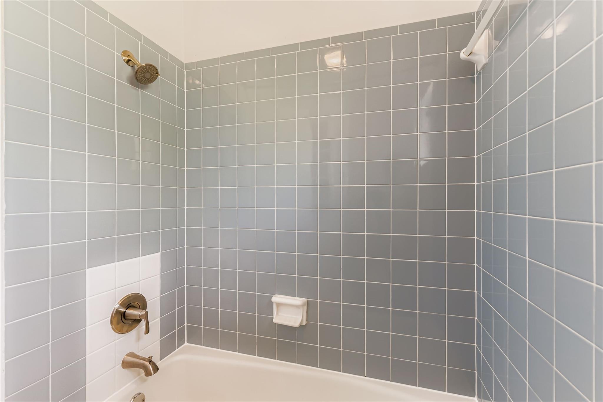 7128 S Brook Dr, Austin, TX 78736