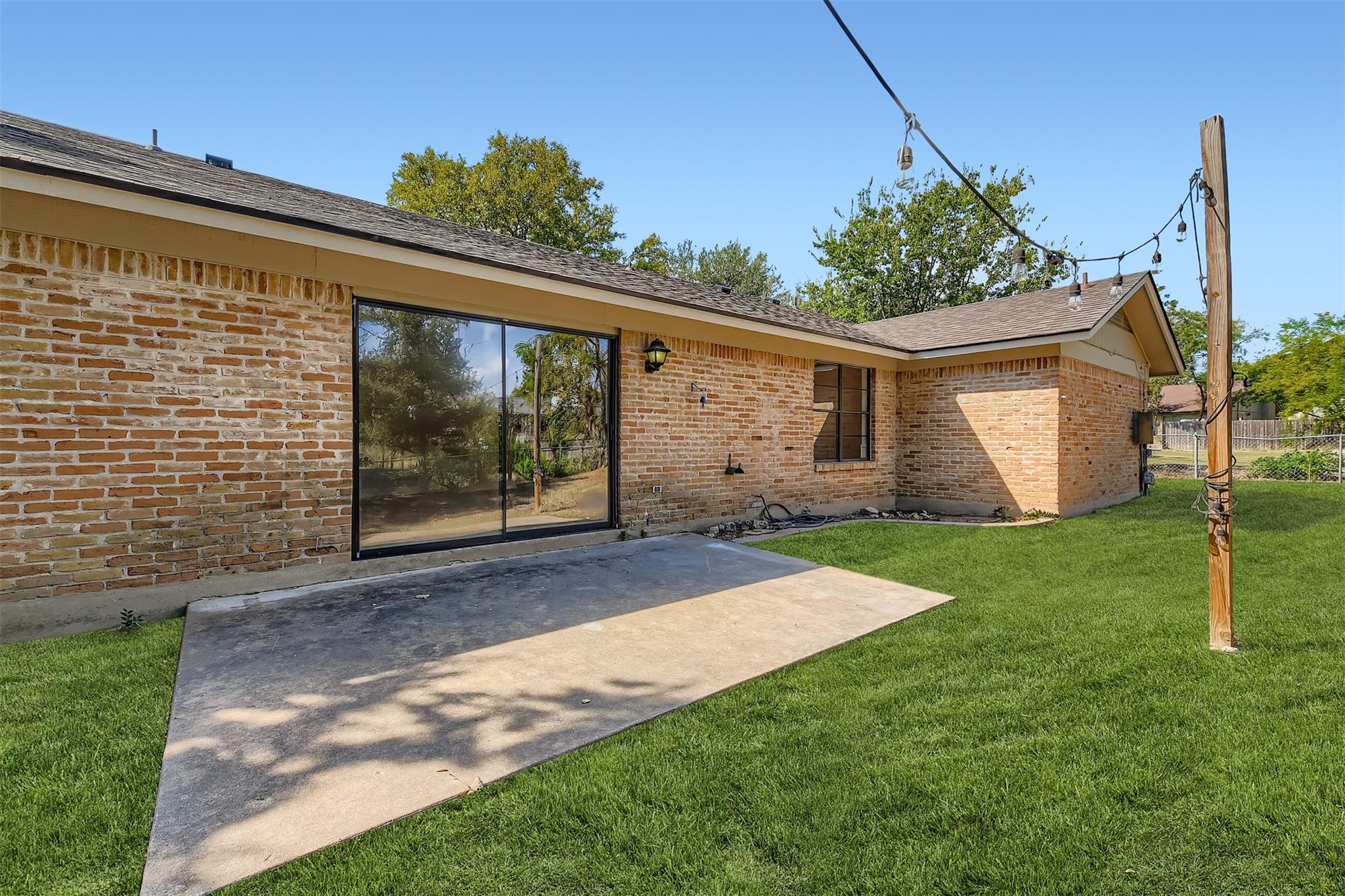 7128 S Brook Dr, Austin, TX 78736