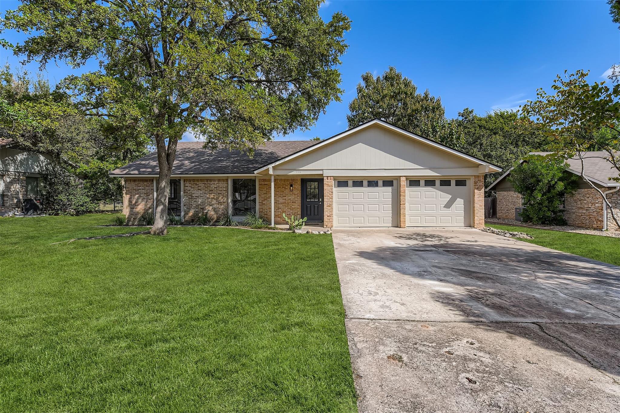 7128 S Brook Dr, Austin, TX 78736