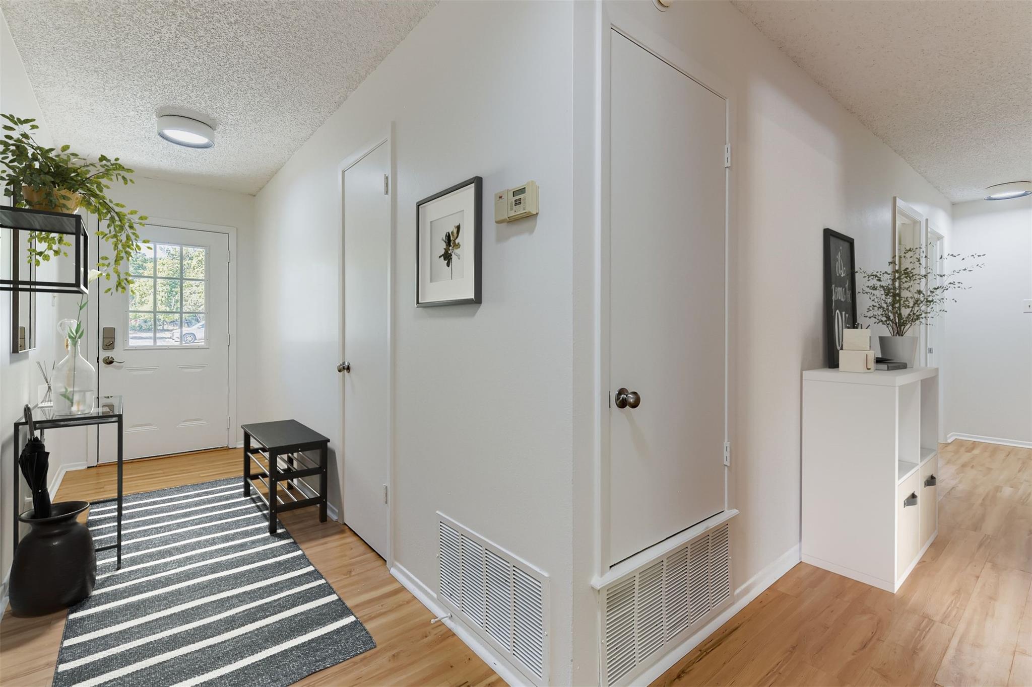 7128 S Brook Dr, Austin, TX 78736