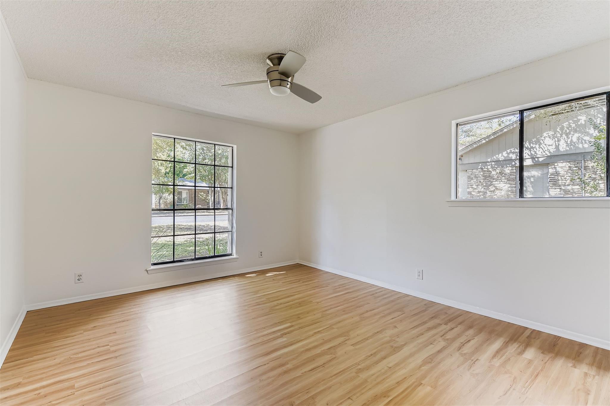 7128 S Brook Dr, Austin, TX 78736