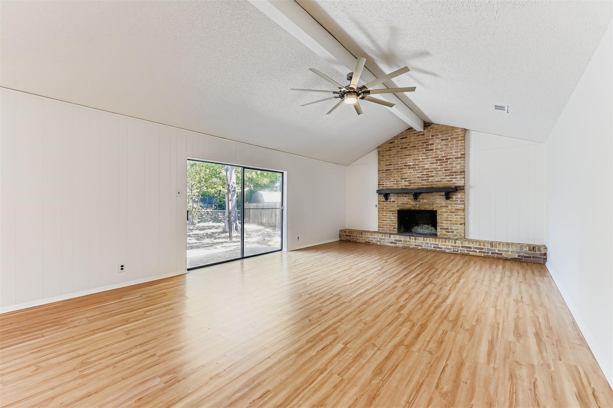 7128 S Brook Dr, Austin, TX 78736