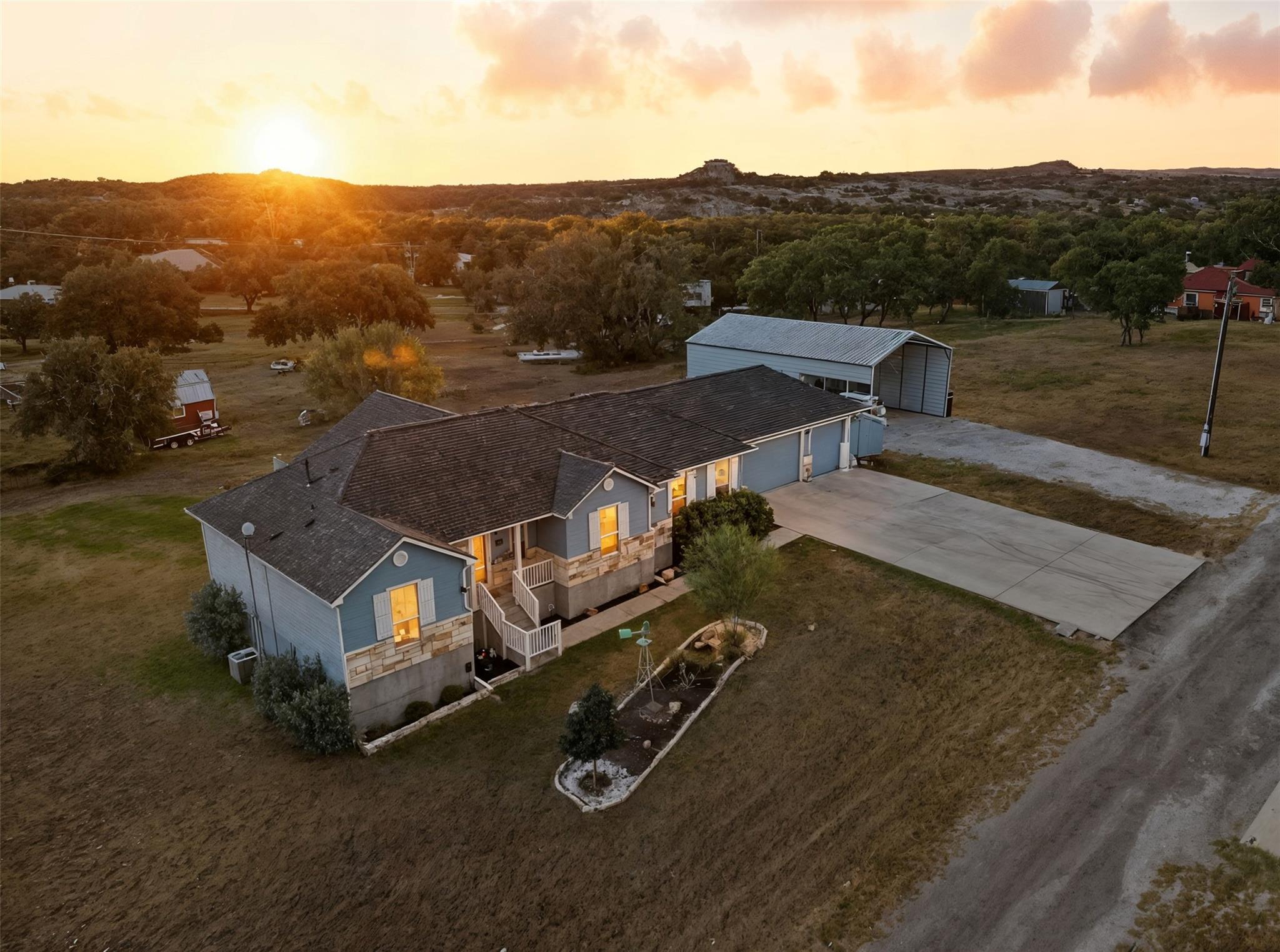 113 County Road 139C, Burnet, TX 78611