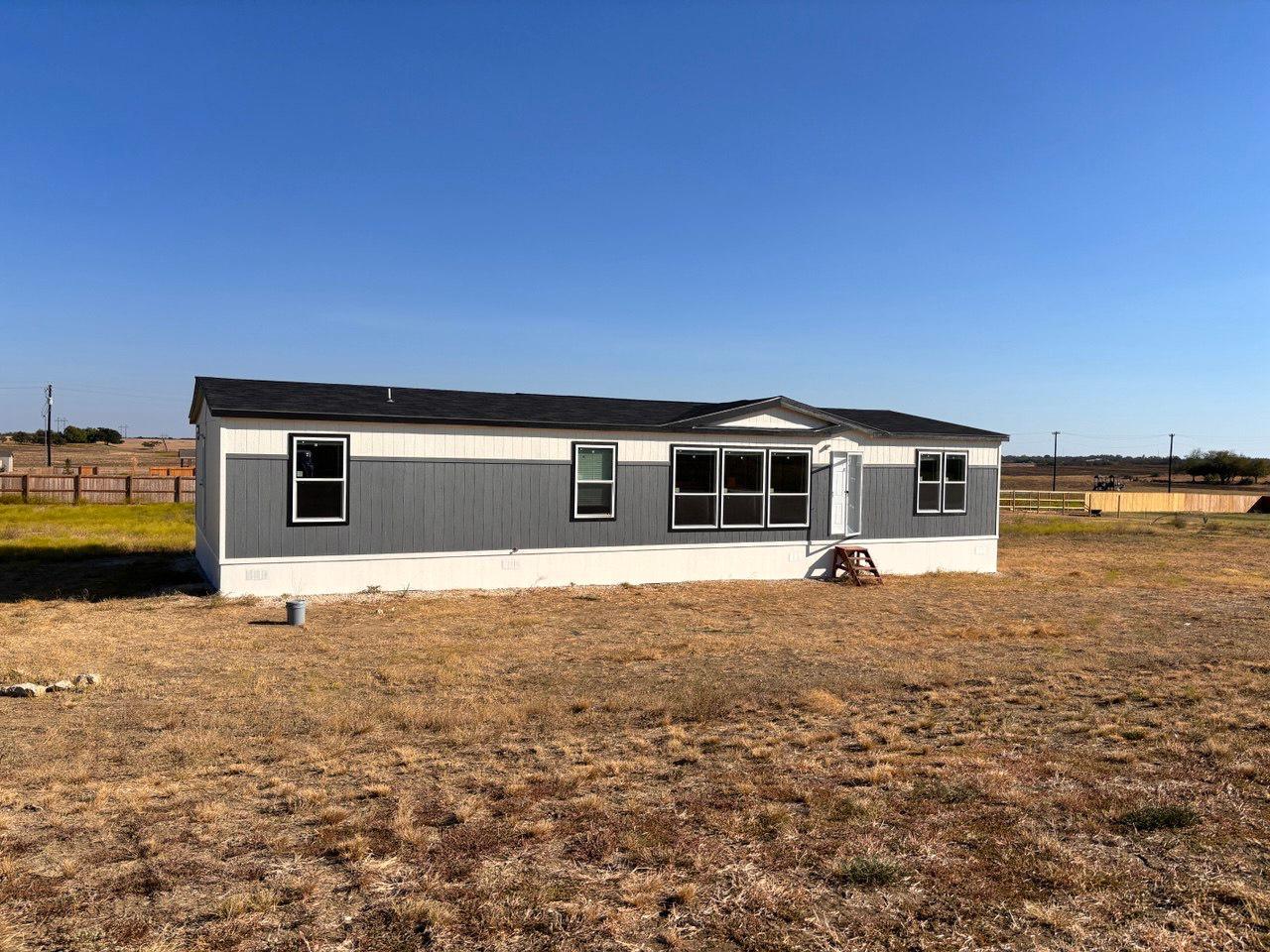 149 Castellana Way, Elgin, TX 78621