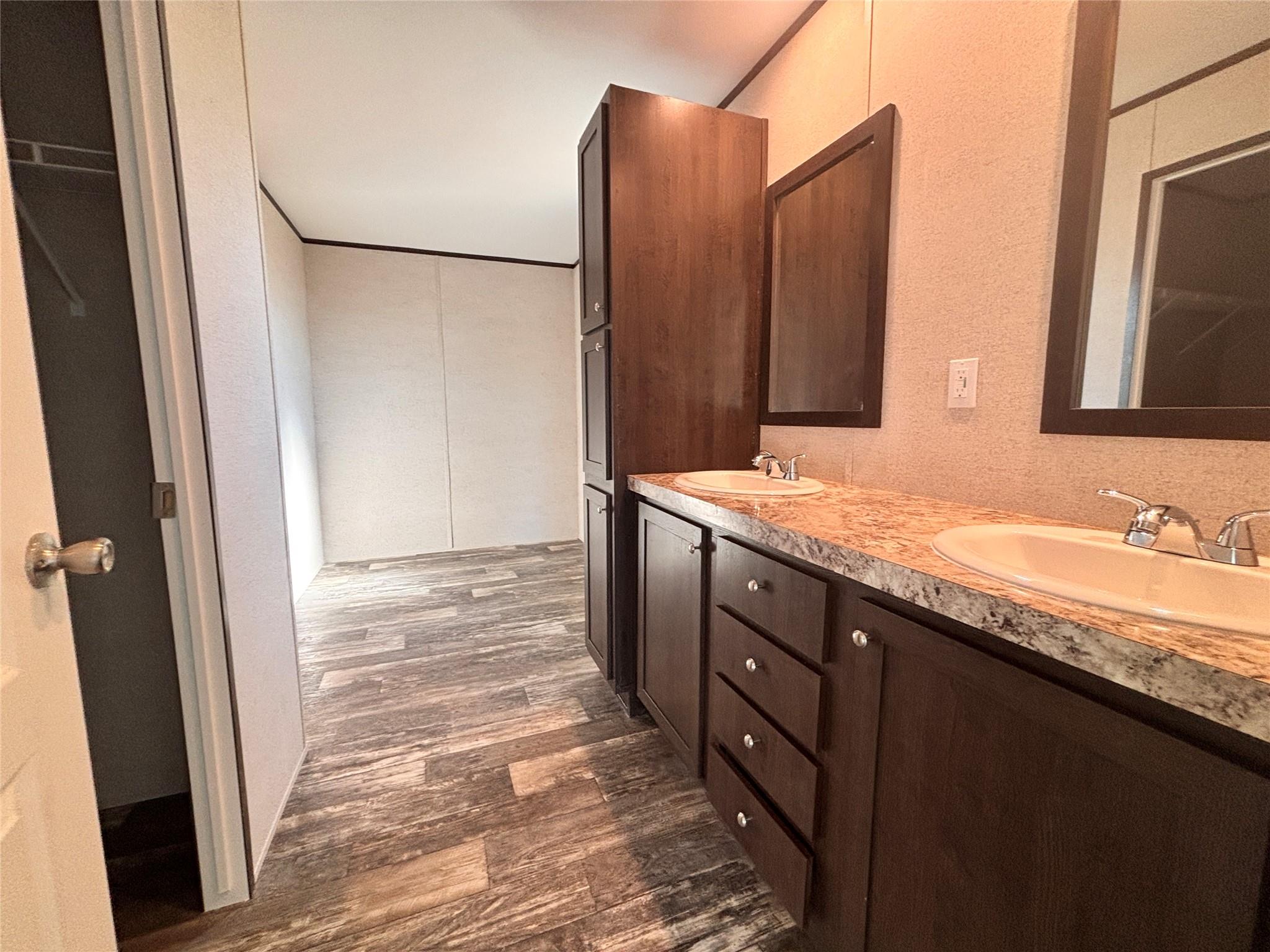 149 Castellana Way, Elgin, TX 78621