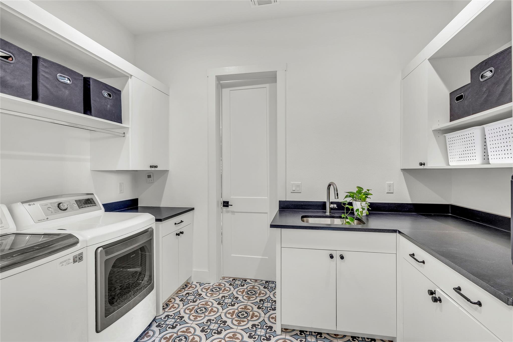 508 Gemma Dr, Liberty Hill, TX 78642