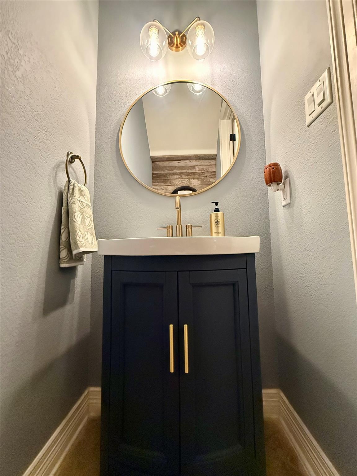 12104 Horseback Hollow Ct, Austin, TX 78732