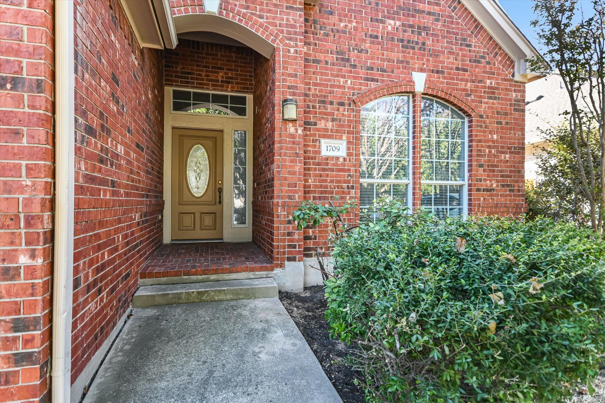 1709 Maize Bend Dr, Austin, TX 78727