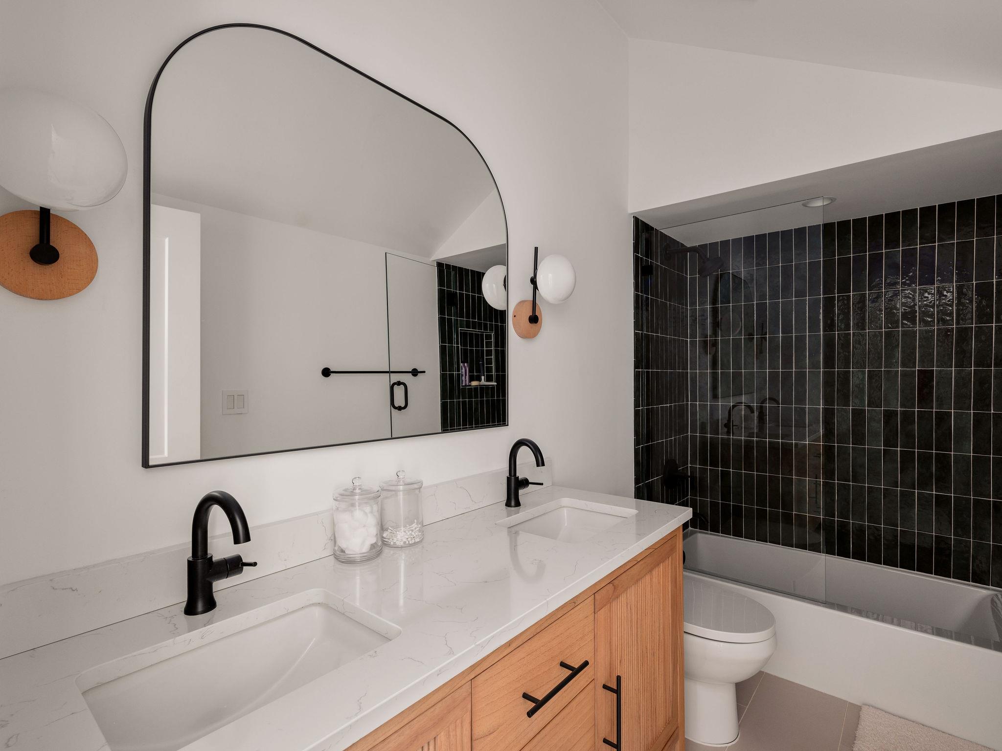 4505 Balcones Dr, Austin, TX 78731