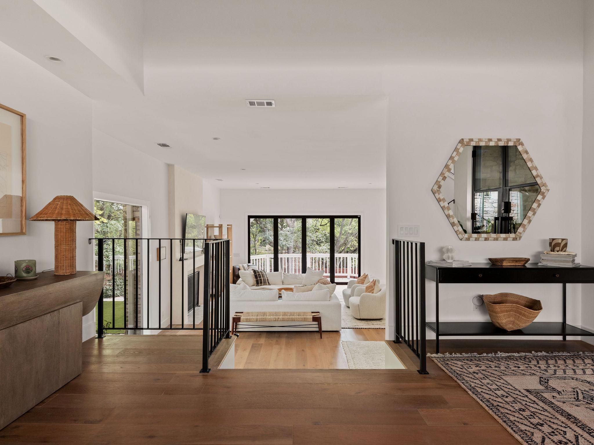 4505 Balcones Dr, Austin, TX 78731