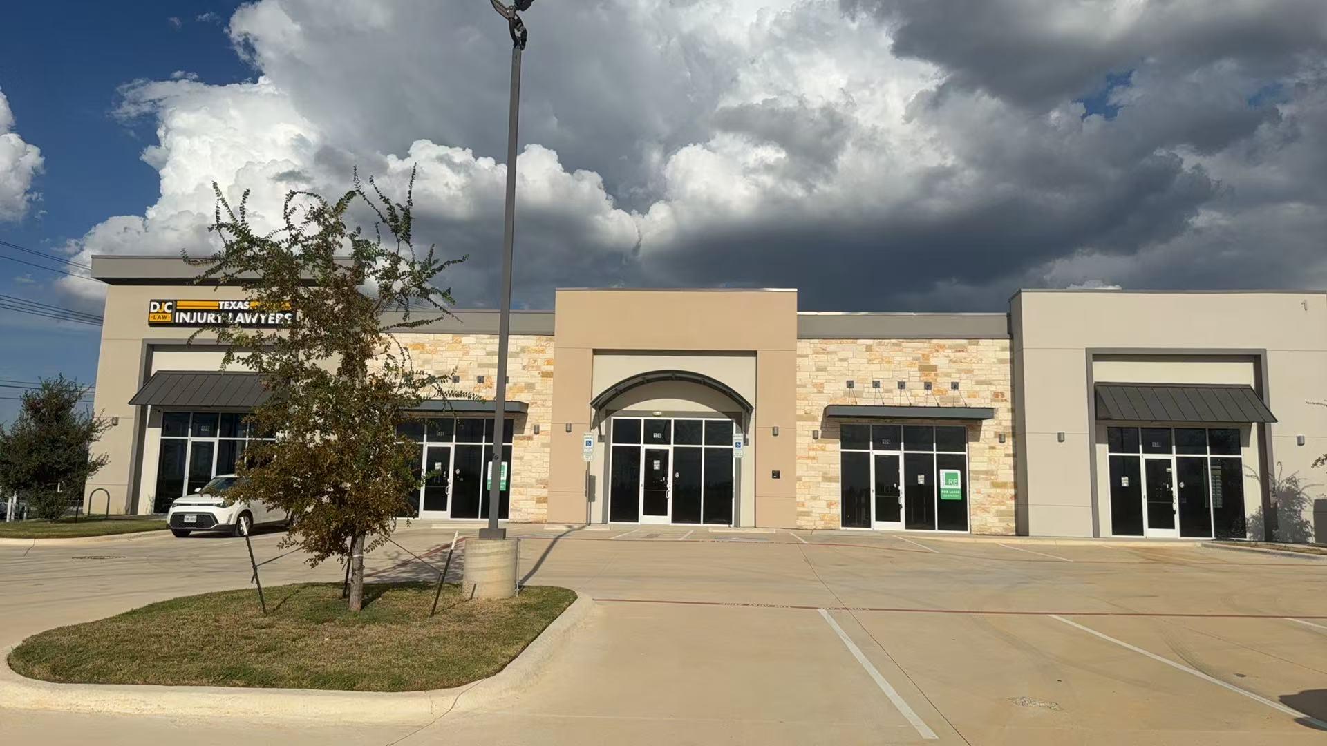 700 W New Hope Dr # 104, Cedar Park, TX 78613