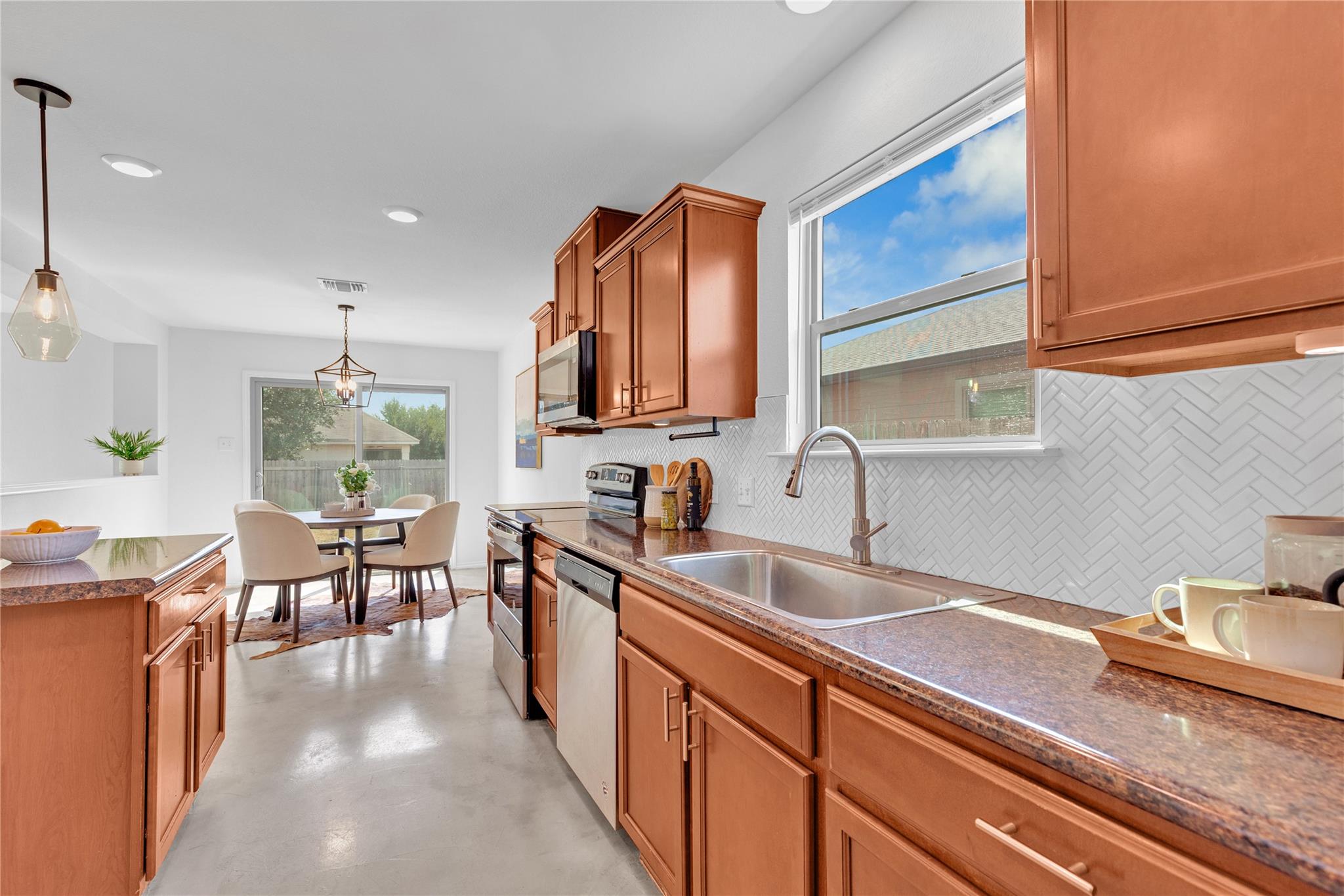 511 Estes Park, Taylor, TX 76574