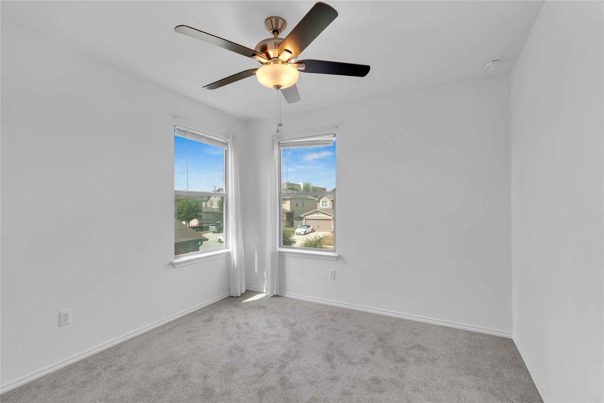 511 Estes Park, Taylor, TX 76574