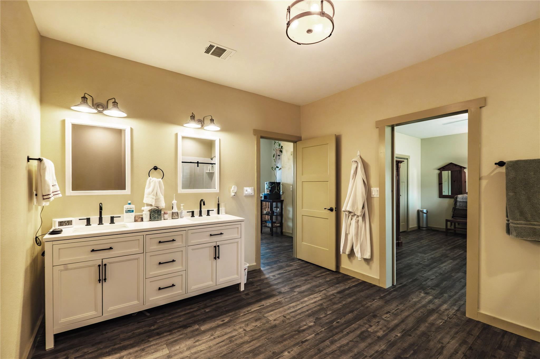 140 Airpark Dr, Georgetown, TX 78626