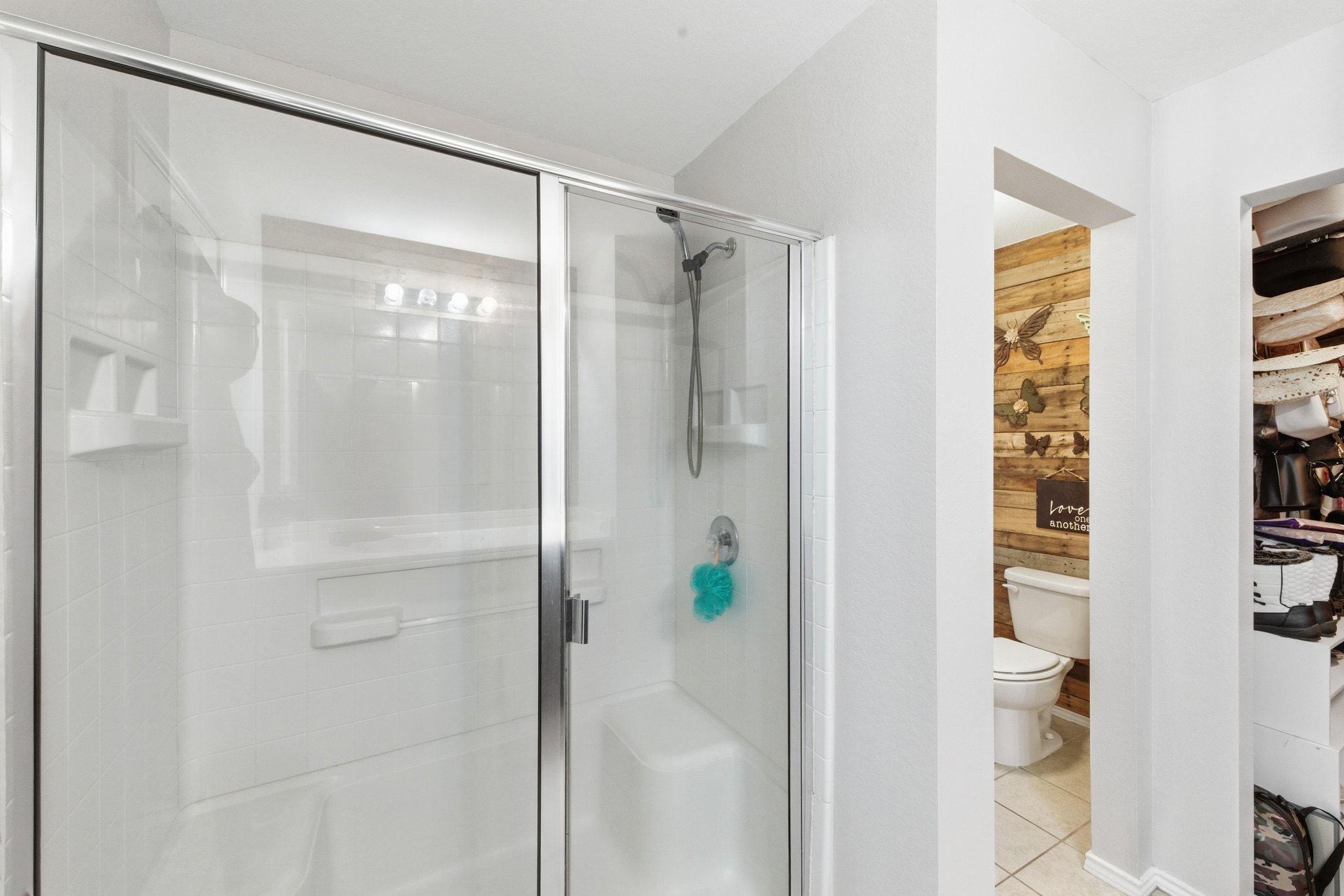 180 Lake Gln, San Marcos, TX 78666