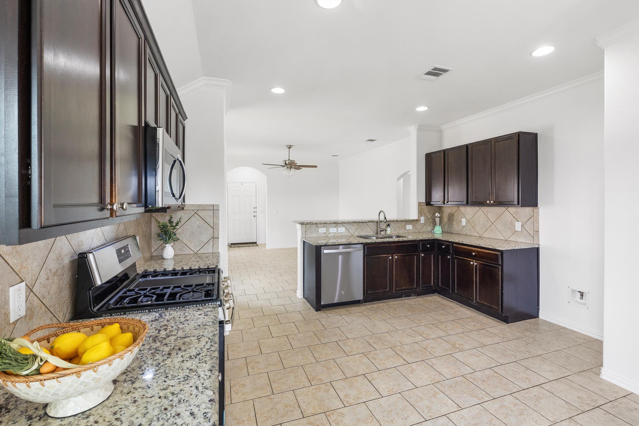 5621 Little Theater Bnd, Austin, TX 78747