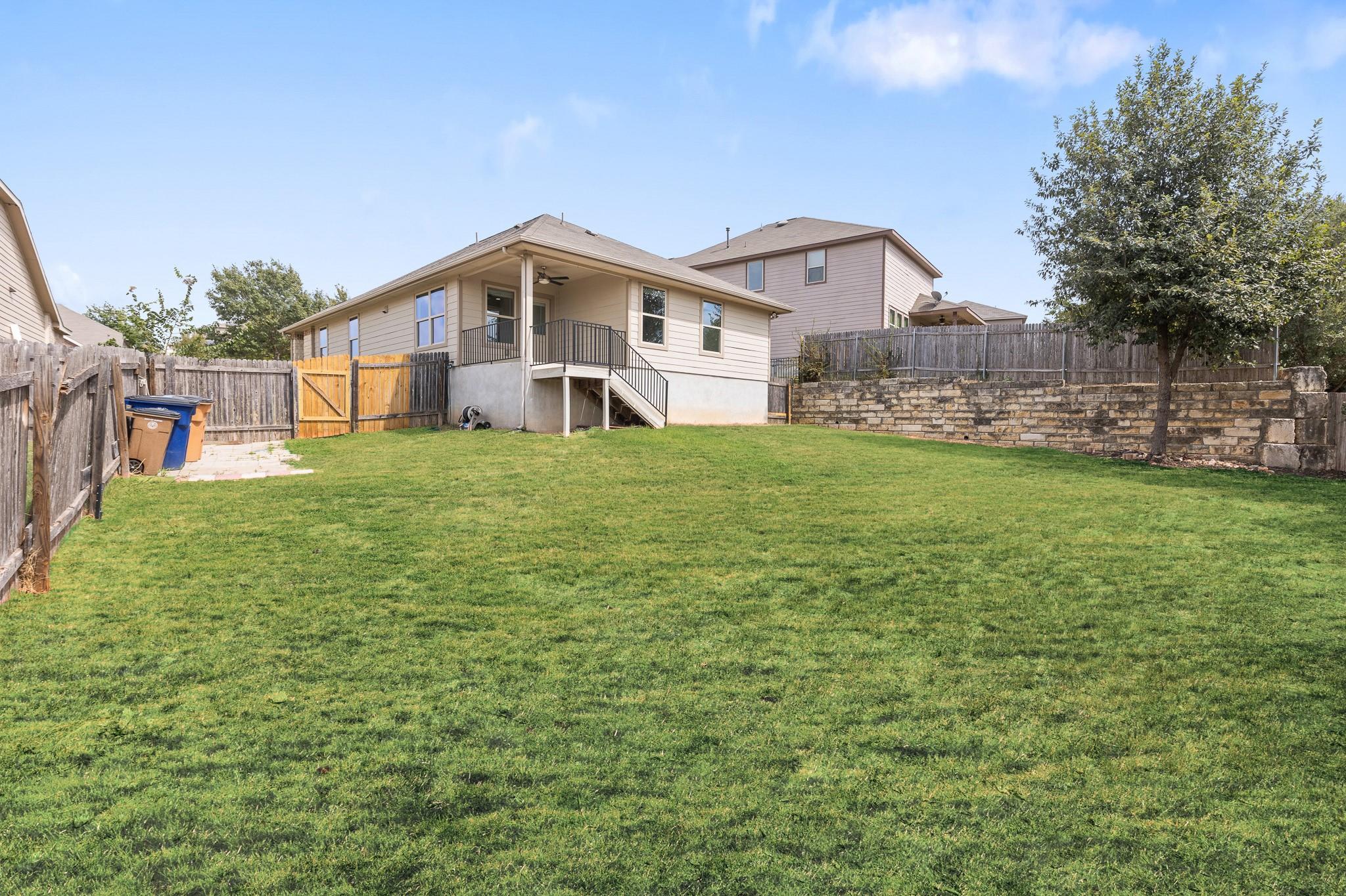 5621 Little Theater Bnd, Austin, TX 78747