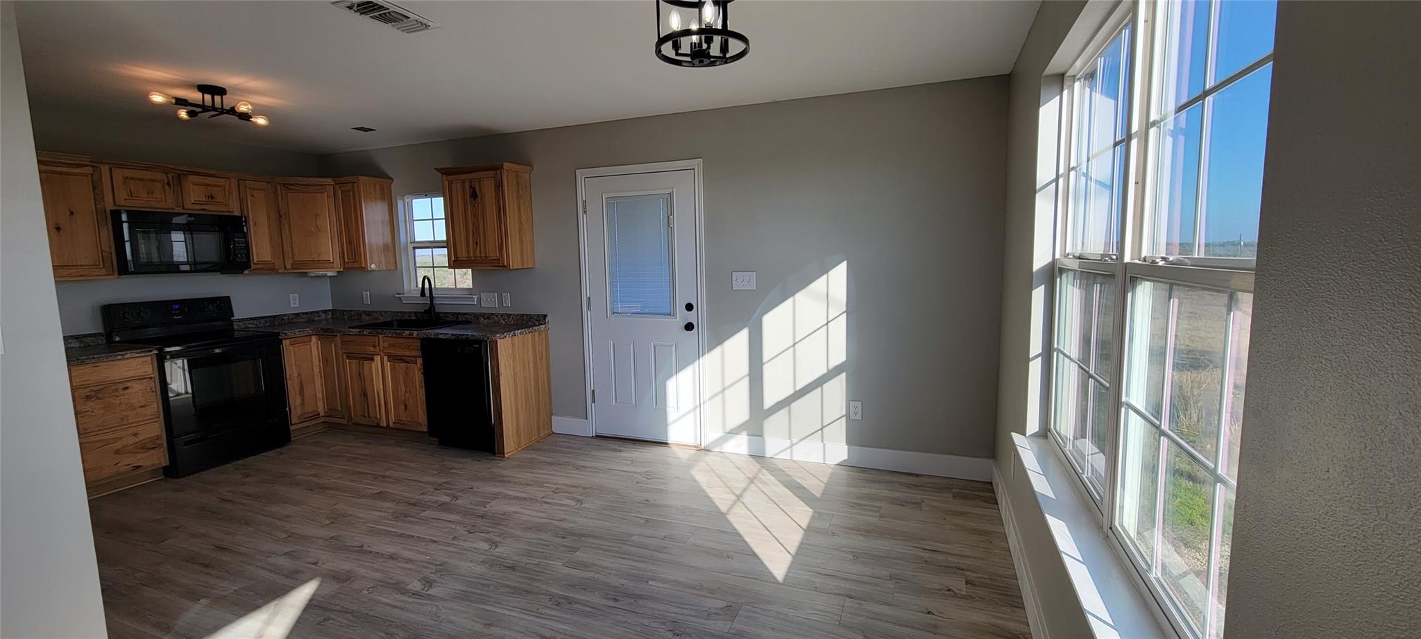 465 Cottletown Rd, Smithville, TX 78957