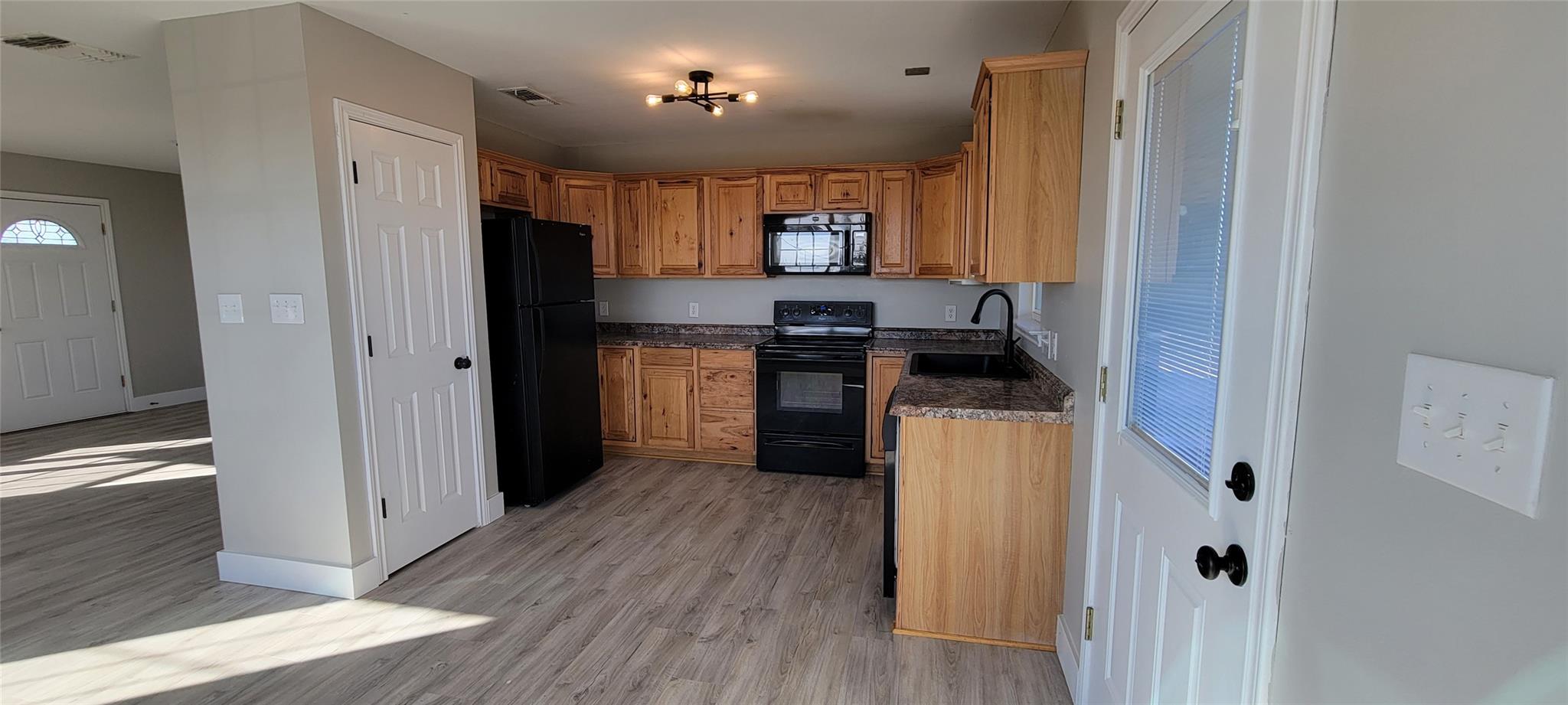 465 Cottletown Rd, Smithville, TX 78957