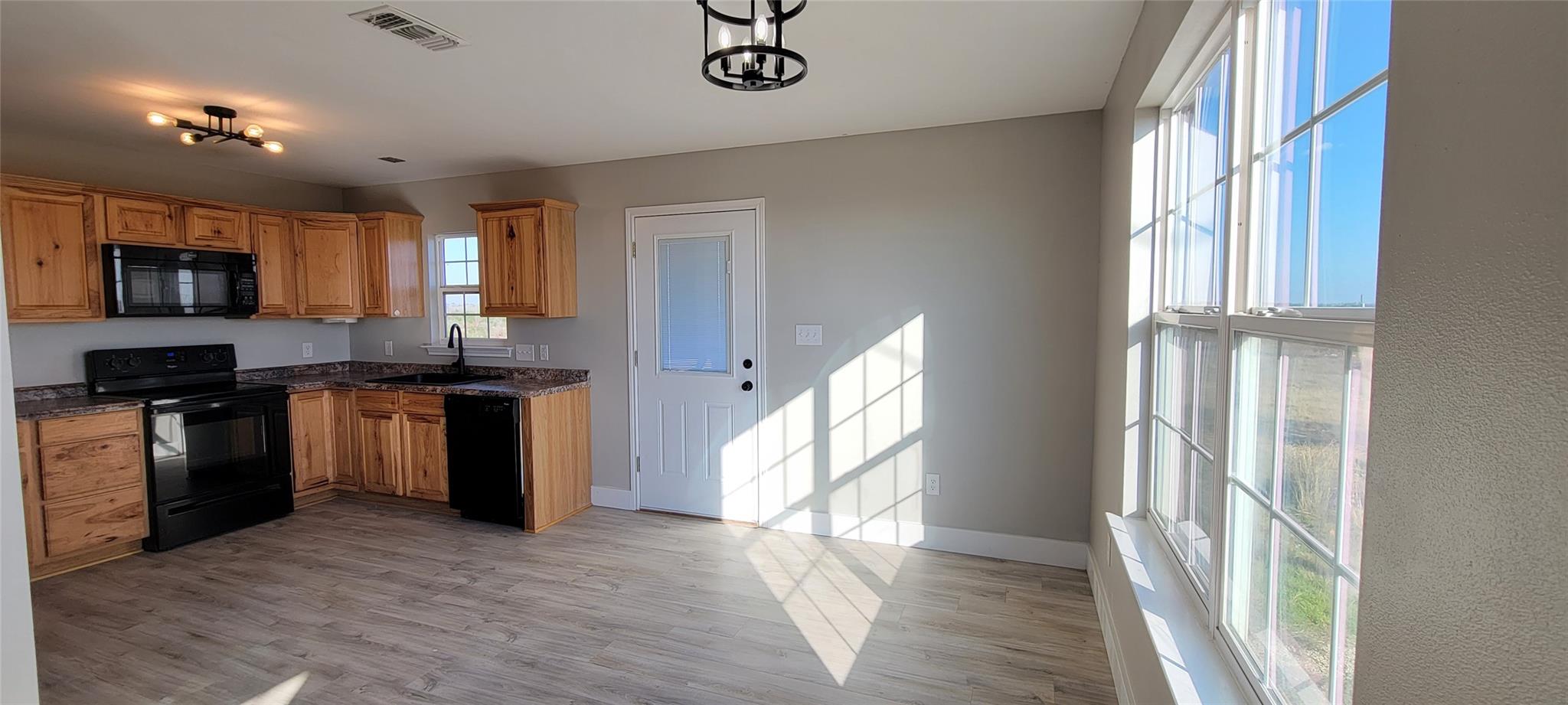 465 Cottletown Rd, Smithville, TX 78957